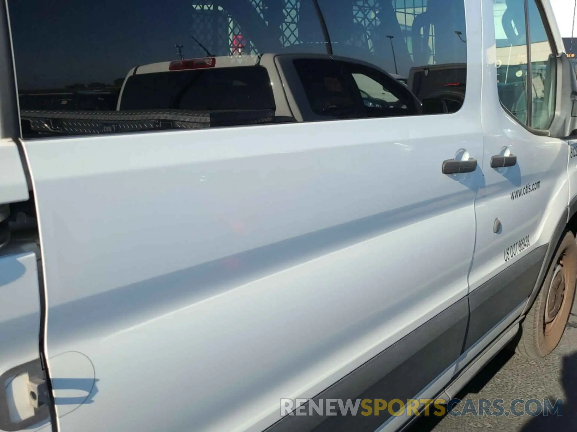 6 fotografías del automóvil dañado 1FTYR1YGXKKB26504 FORD TRANSIT 2019