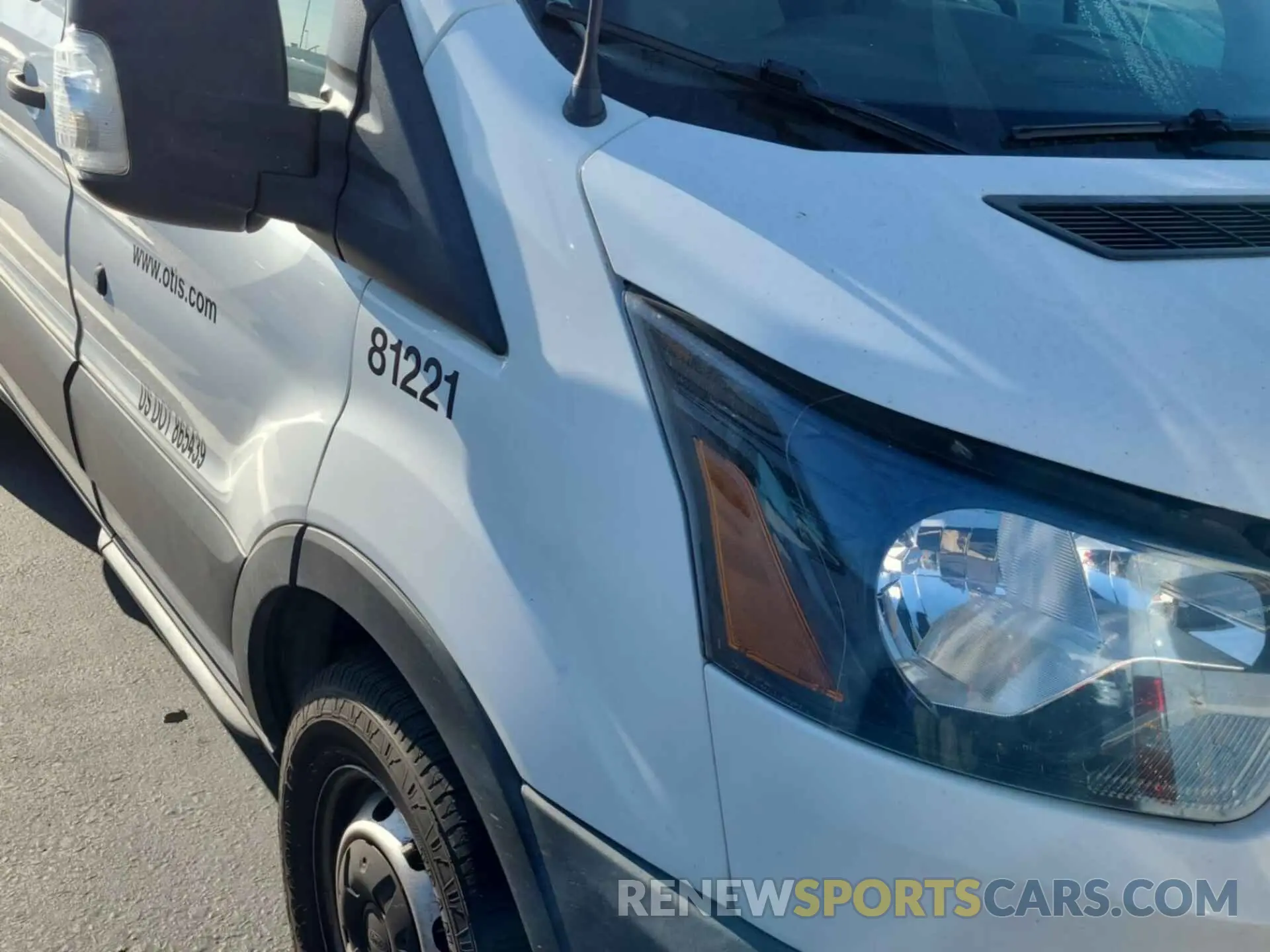 8 fotografías del automóvil dañado 1FTYR1YGXKKB26504 FORD TRANSIT 2019