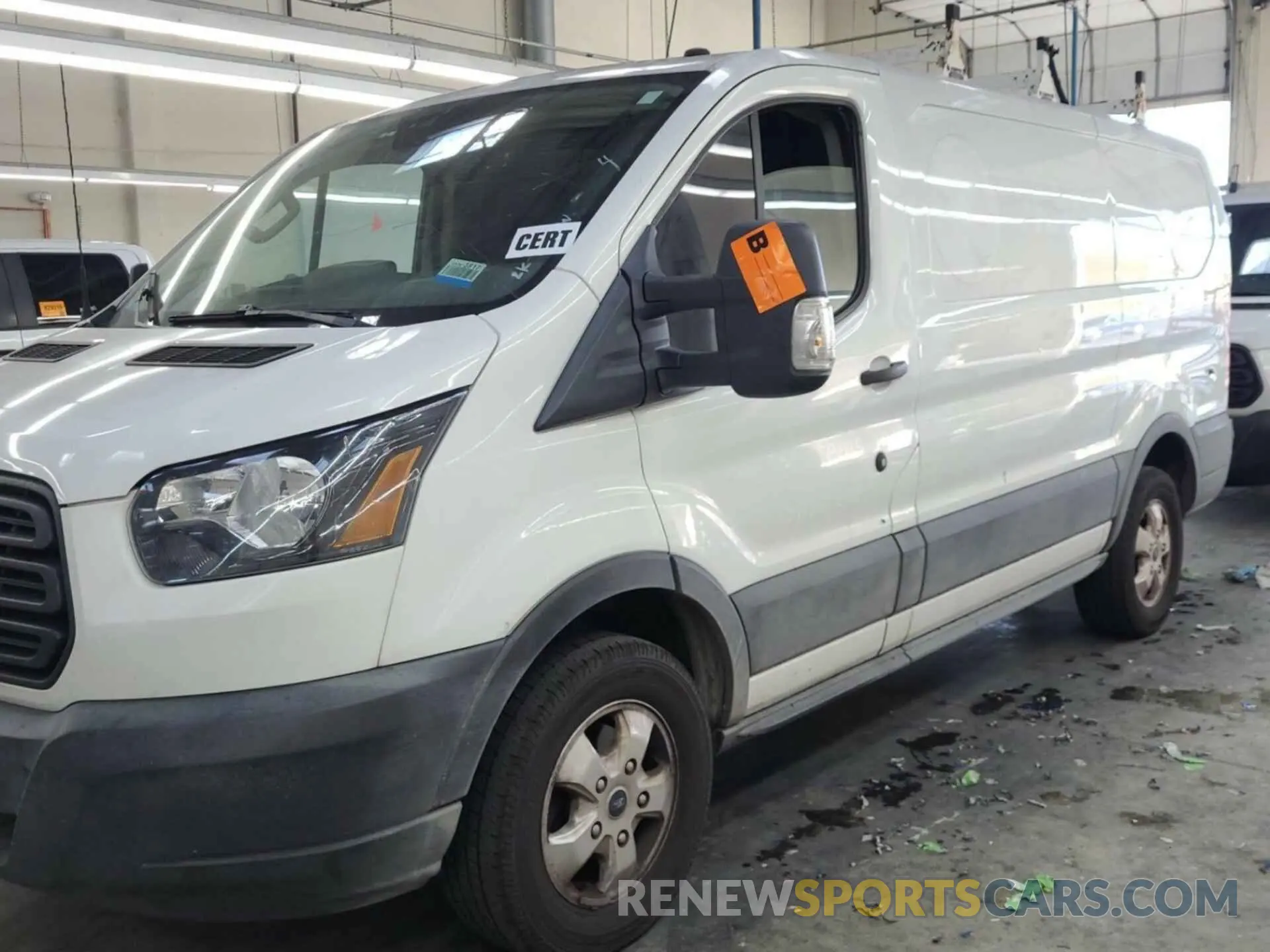 15 fotografías del automóvil dañado 1FTYR1YGXKKB48275 FORD TRANSIT 2019