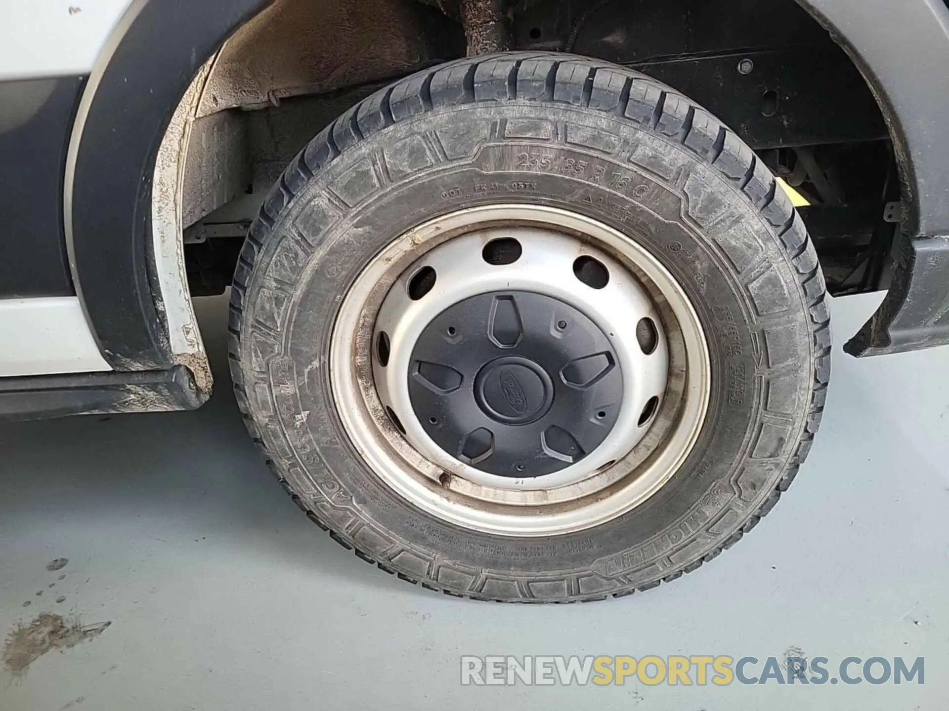 13 fotografías del automóvil dañado 1FTYR1YM1KKB87858 FORD TRANSIT 2019