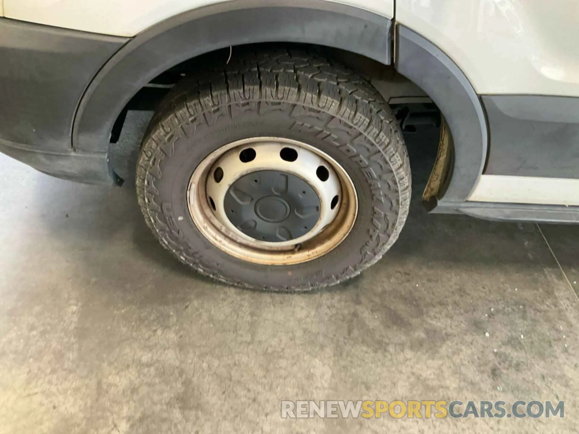 16 fotografías del automóvil dañado 1FTYR1YM6KKA21495 FORD TRANSIT 2019
