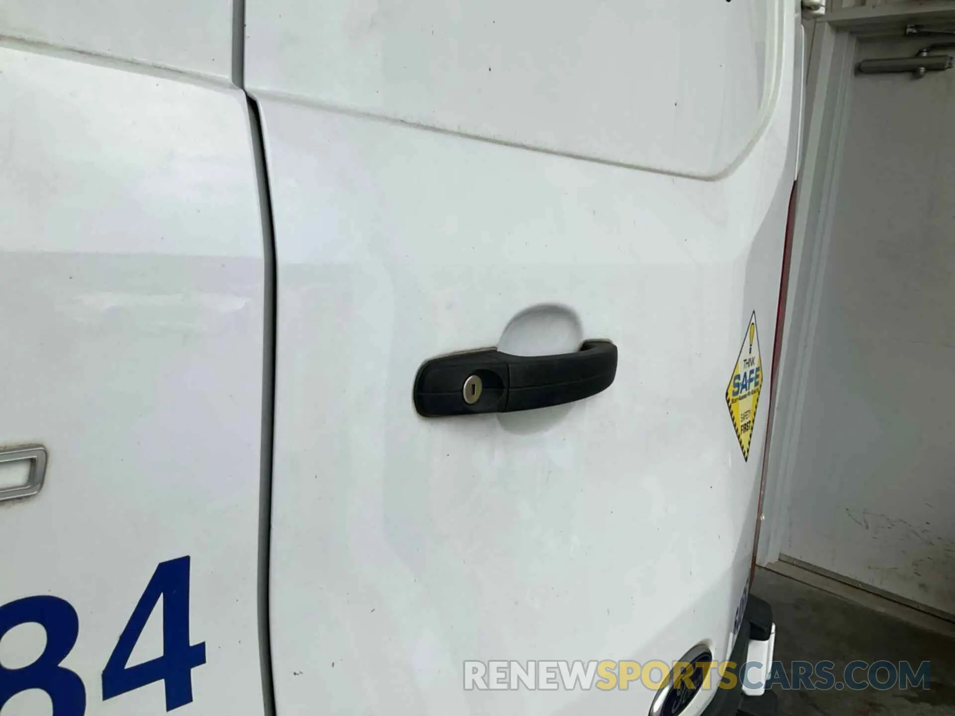 5 fotografías del automóvil dañado 1FTYR1YM6KKA21495 FORD TRANSIT 2019