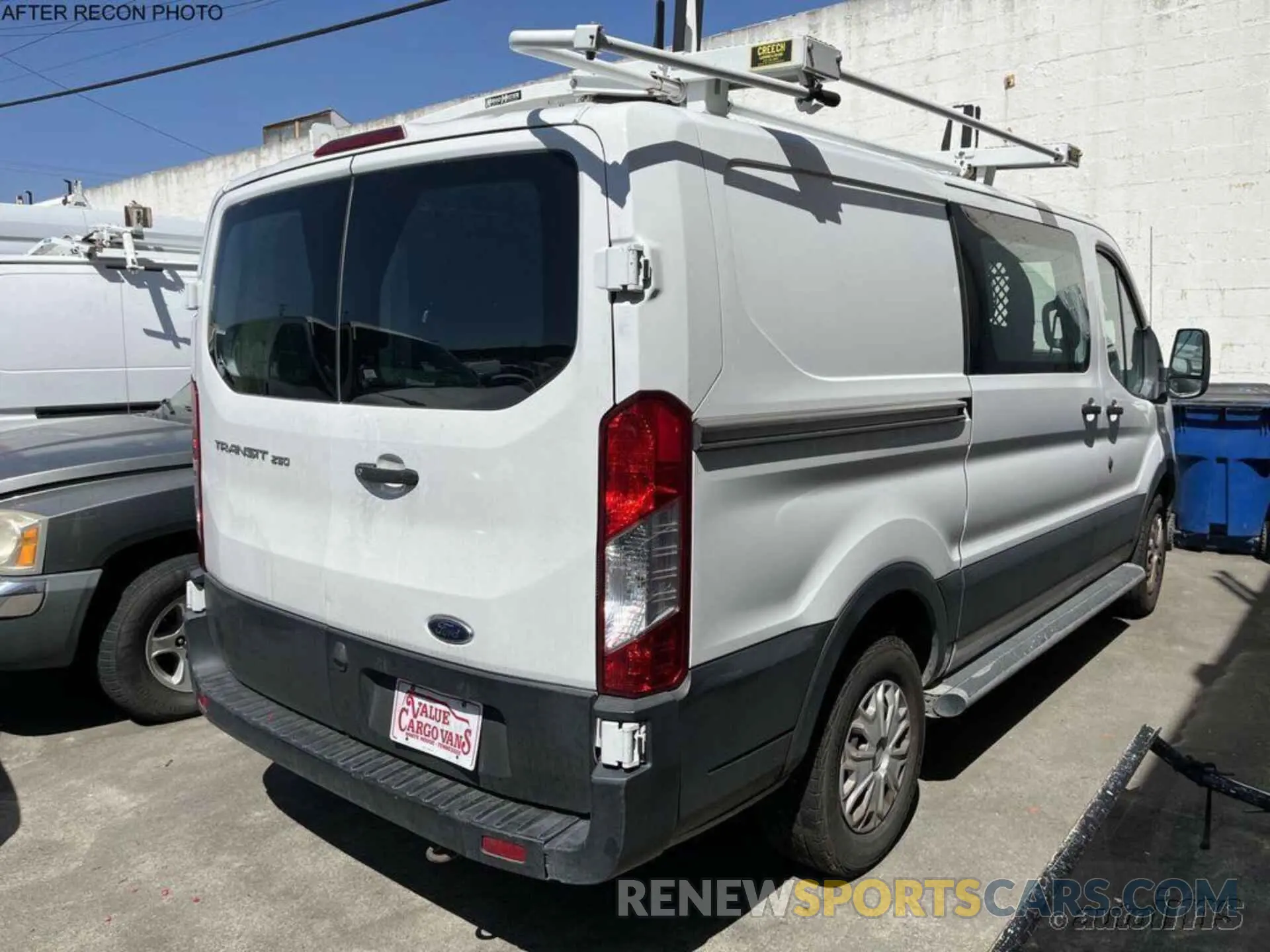 6 fotografías del automóvil dañado 1FTYR1YMXKKB00944 FORD TRANSIT 2019