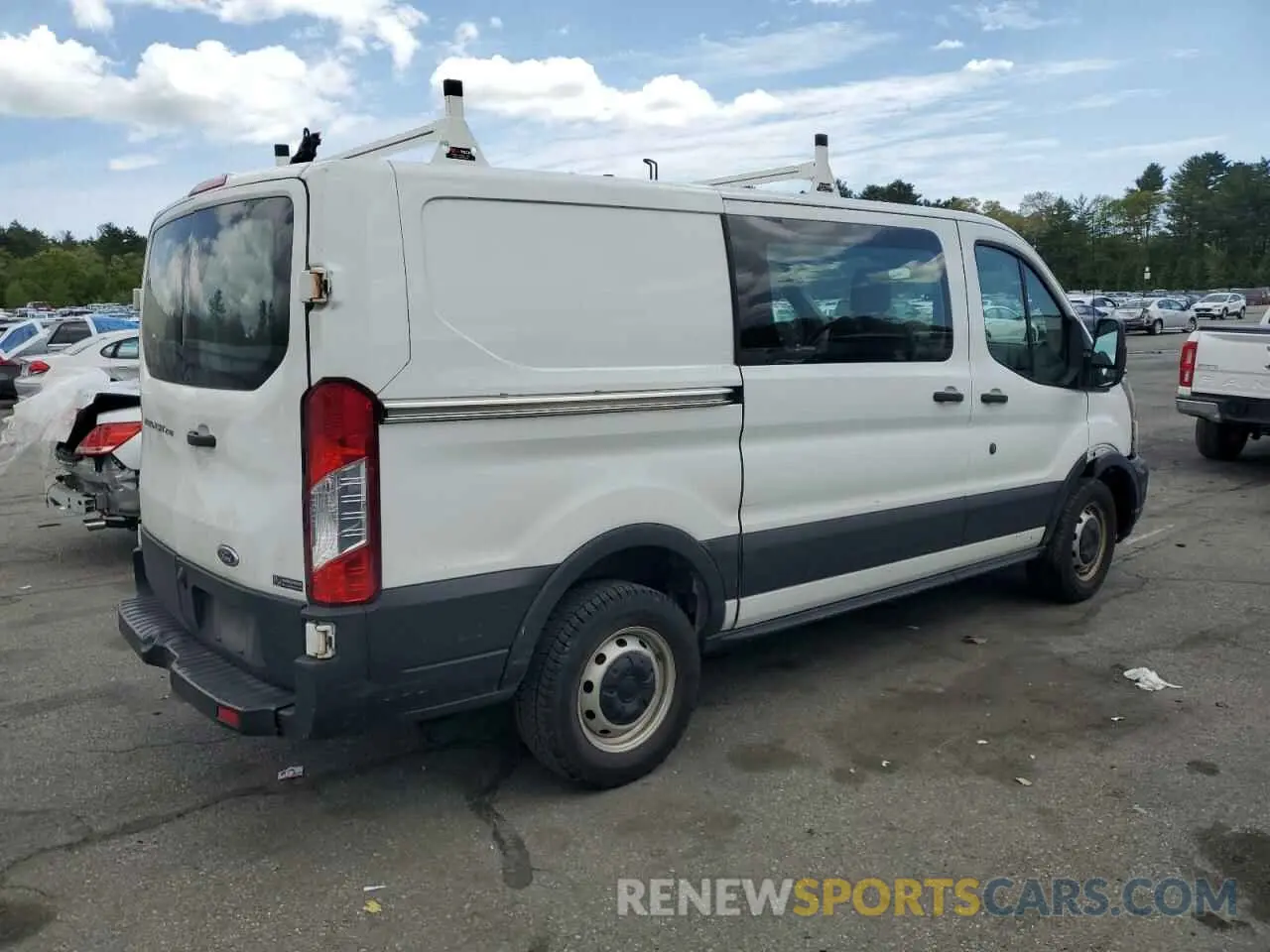 3 fotografías del automóvil dañado 1FTYR1YMXKKB37492 FORD TRANSIT 2019