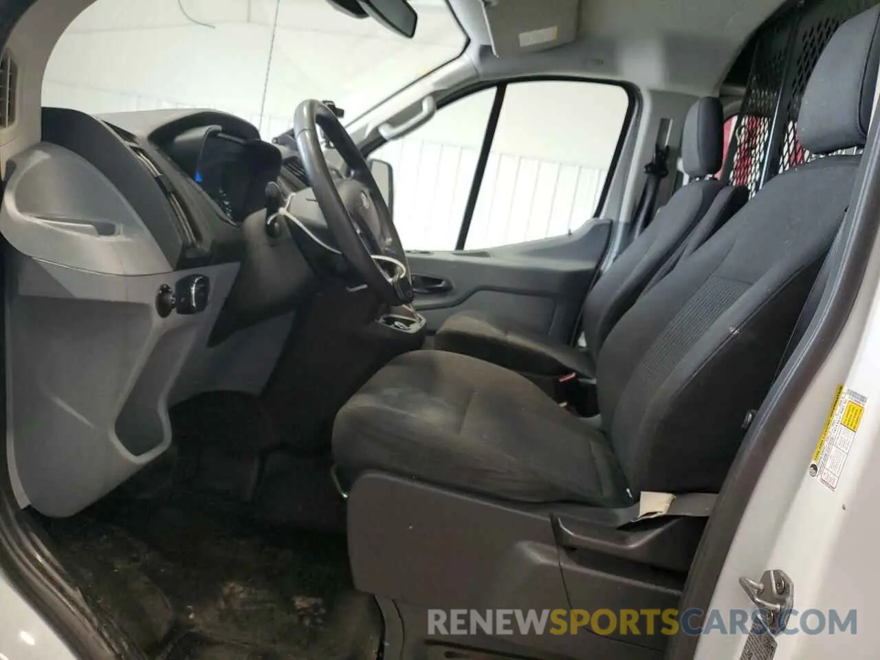 7 fotografías del automóvil dañado 1FTYR1ZM9KKB51799 FORD TRANSIT 2019