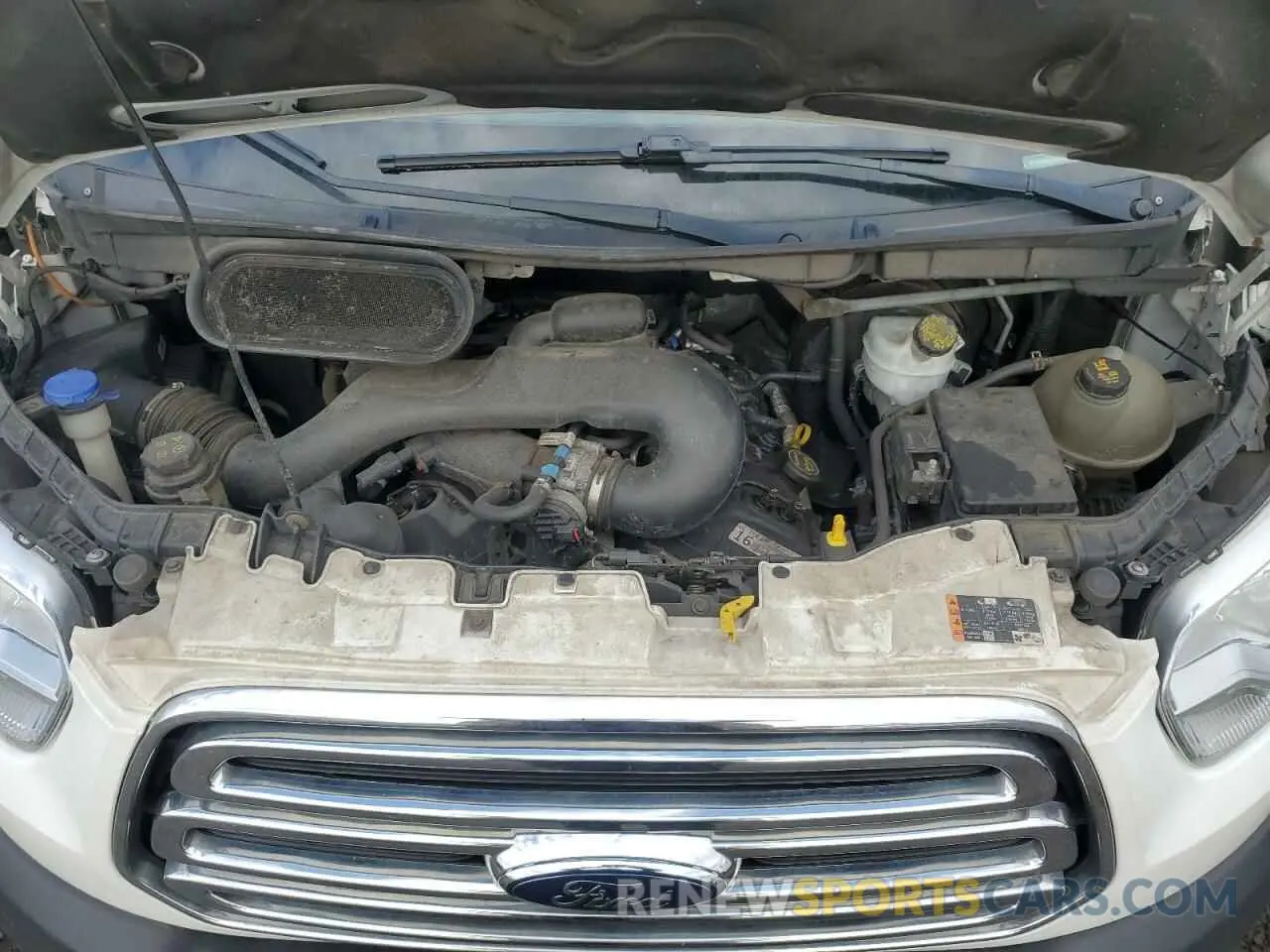 12 fotografías del automóvil dañado 1FTYR2CM1KKA58192 FORD TRANSIT 2019