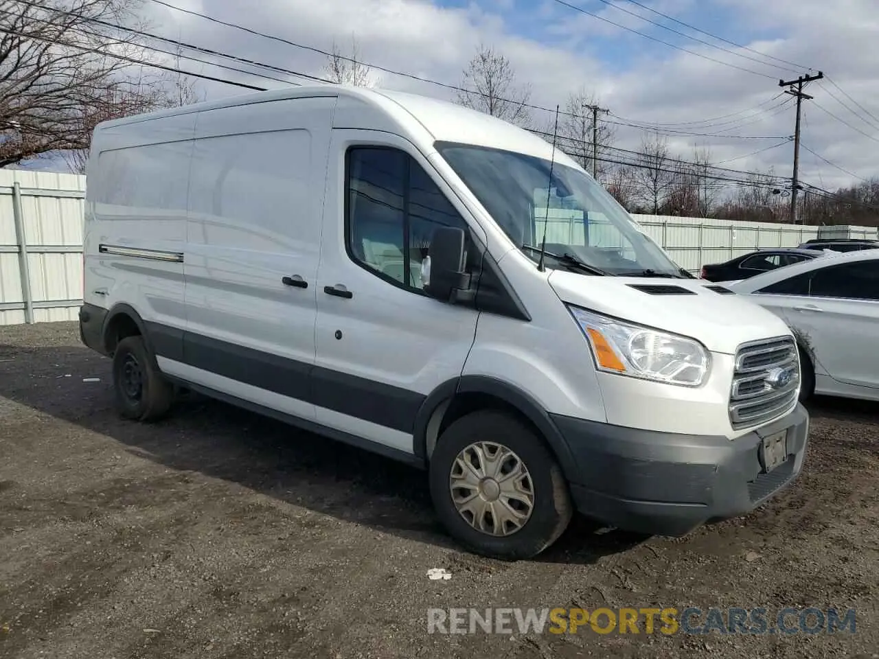 4 fotografías del automóvil dañado 1FTYR2CM1KKA58192 FORD TRANSIT 2019