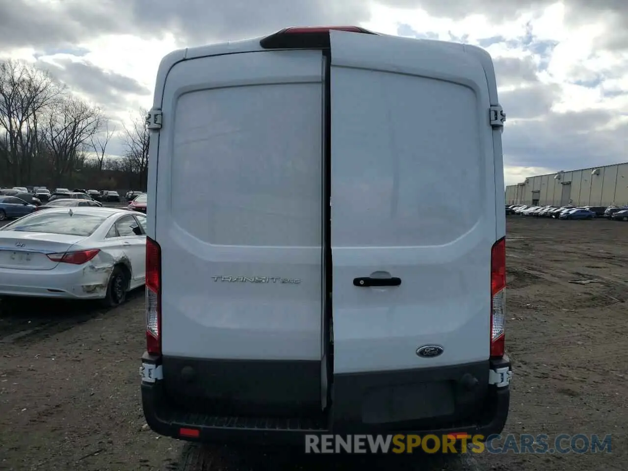 6 fotografías del automóvil dañado 1FTYR2CM1KKA58192 FORD TRANSIT 2019