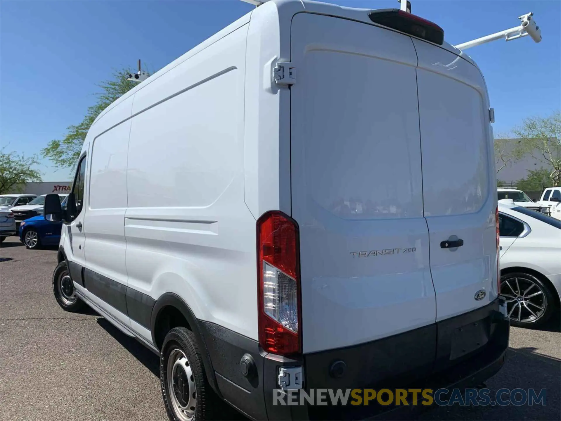 1 fotografías del automóvil dañado 1FTYR2CM2KKA02276 FORD TRANSIT 2019