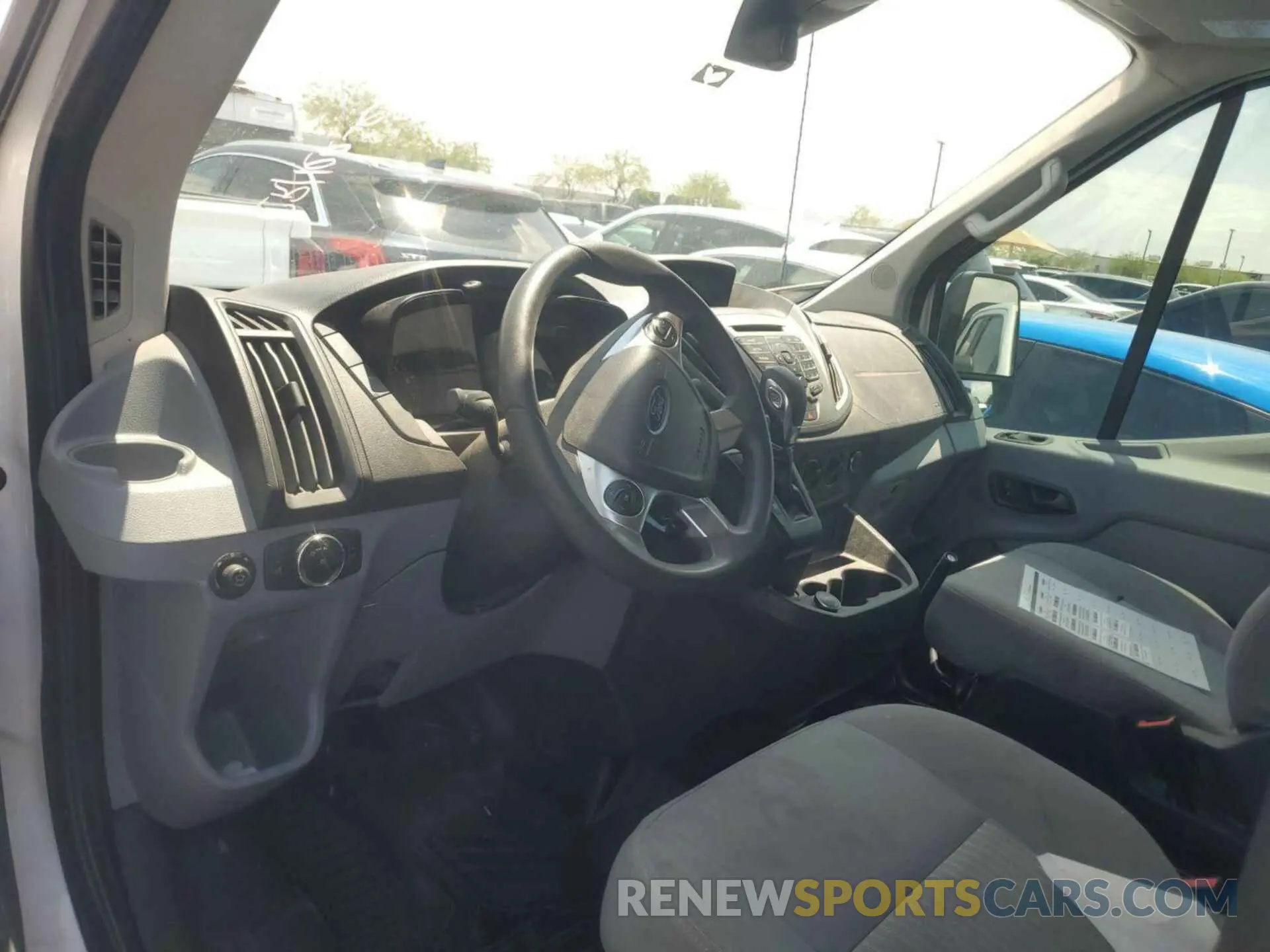 18 fotografías del automóvil dañado 1FTYR2CM2KKA02276 FORD TRANSIT 2019