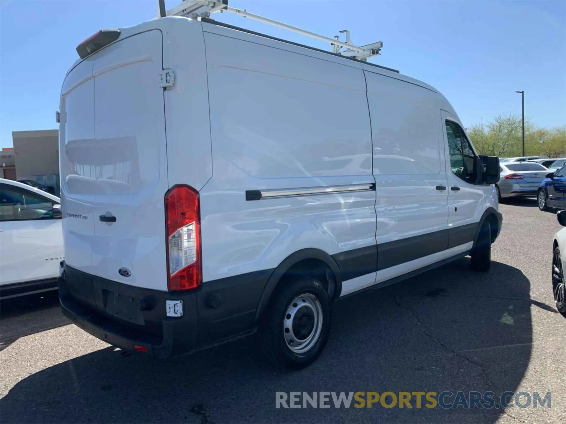 9 fotografías del automóvil dañado 1FTYR2CM2KKA02276 FORD TRANSIT 2019