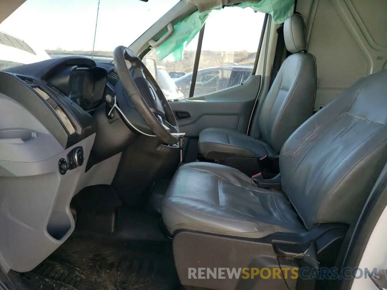 7 fotografías del automóvil dañado 1FTYR2CM4KKB30213 FORD TRANSIT 2019
