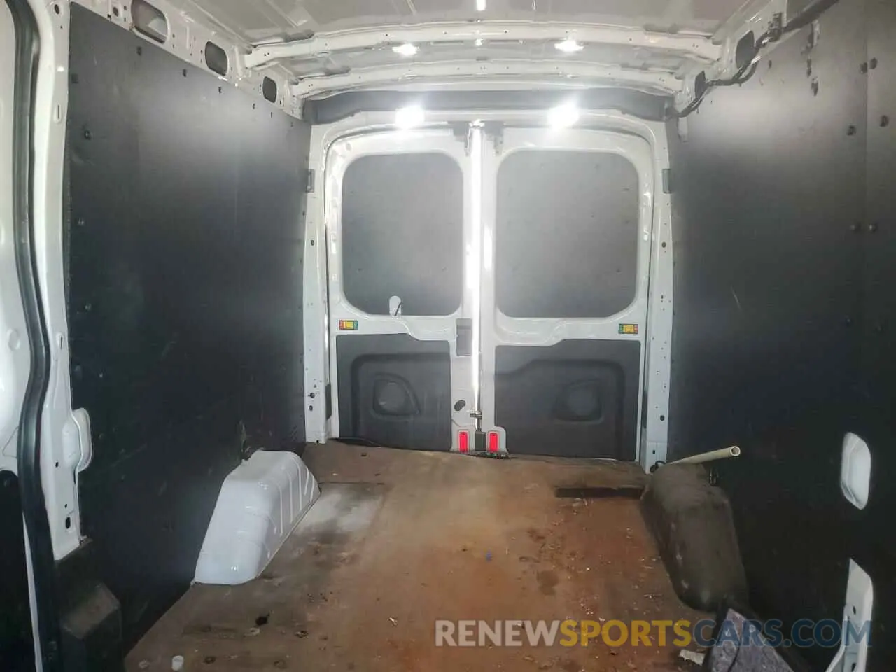 10 fotografías del automóvil dañado 1FTYR2CM6KKA28265 FORD TRANSIT 2019