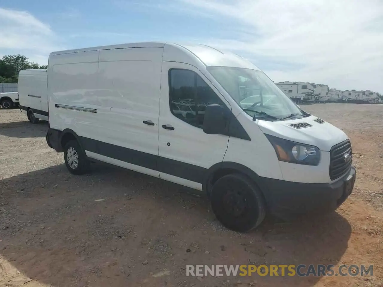4 fotografías del automóvil dañado 1FTYR2CM6KKA28265 FORD TRANSIT 2019