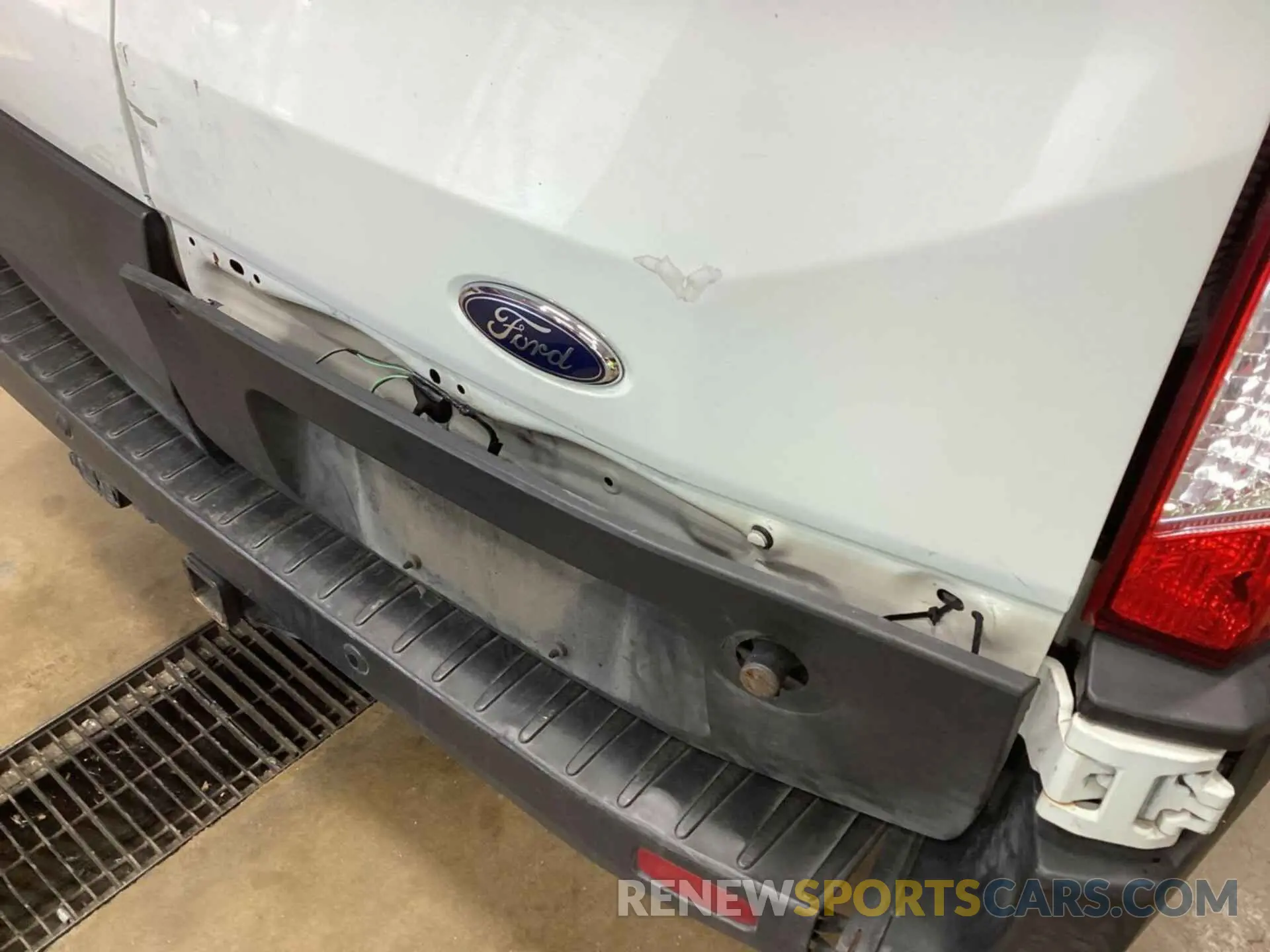 1 fotografías del automóvil dañado 1FTYR2CM6KKB41505 FORD TRANSIT 2019