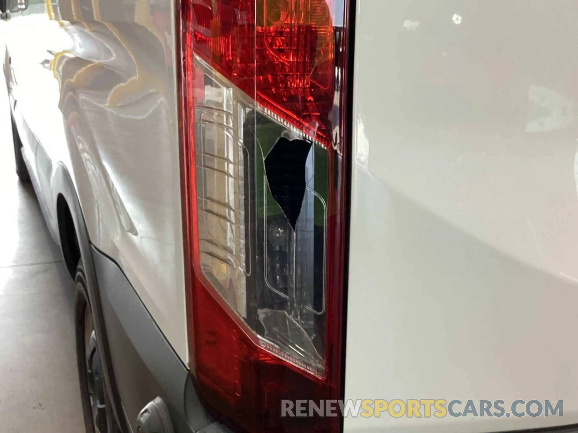 21 fotografías del automóvil dañado 1FTYR2CM6KKB41505 FORD TRANSIT 2019