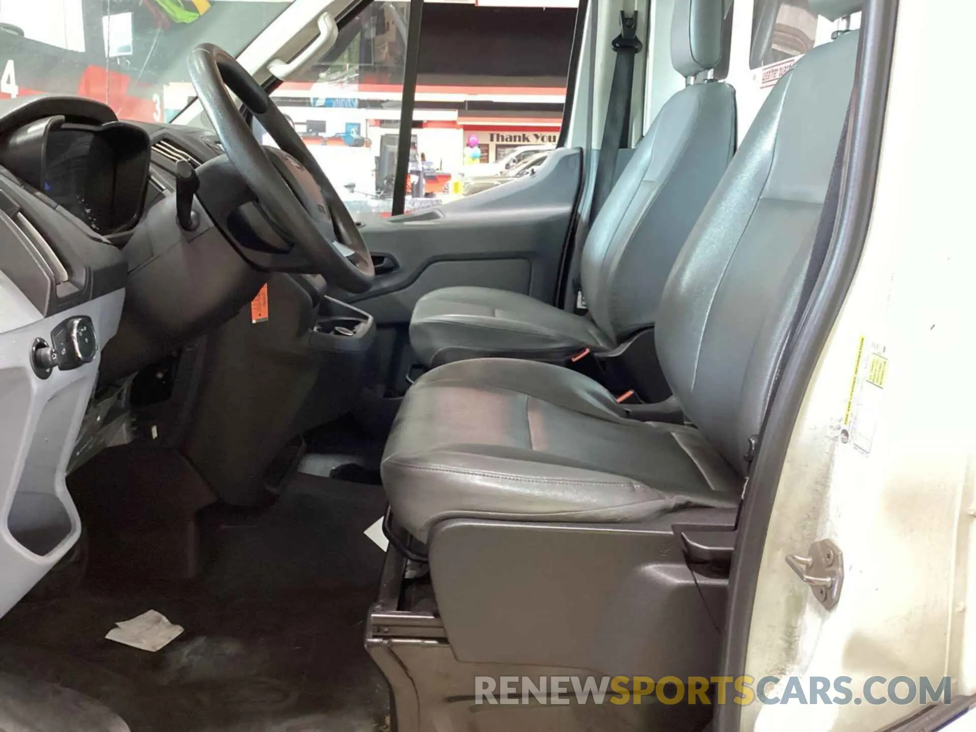 25 fotografías del automóvil dañado 1FTYR2CM6KKB41505 FORD TRANSIT 2019