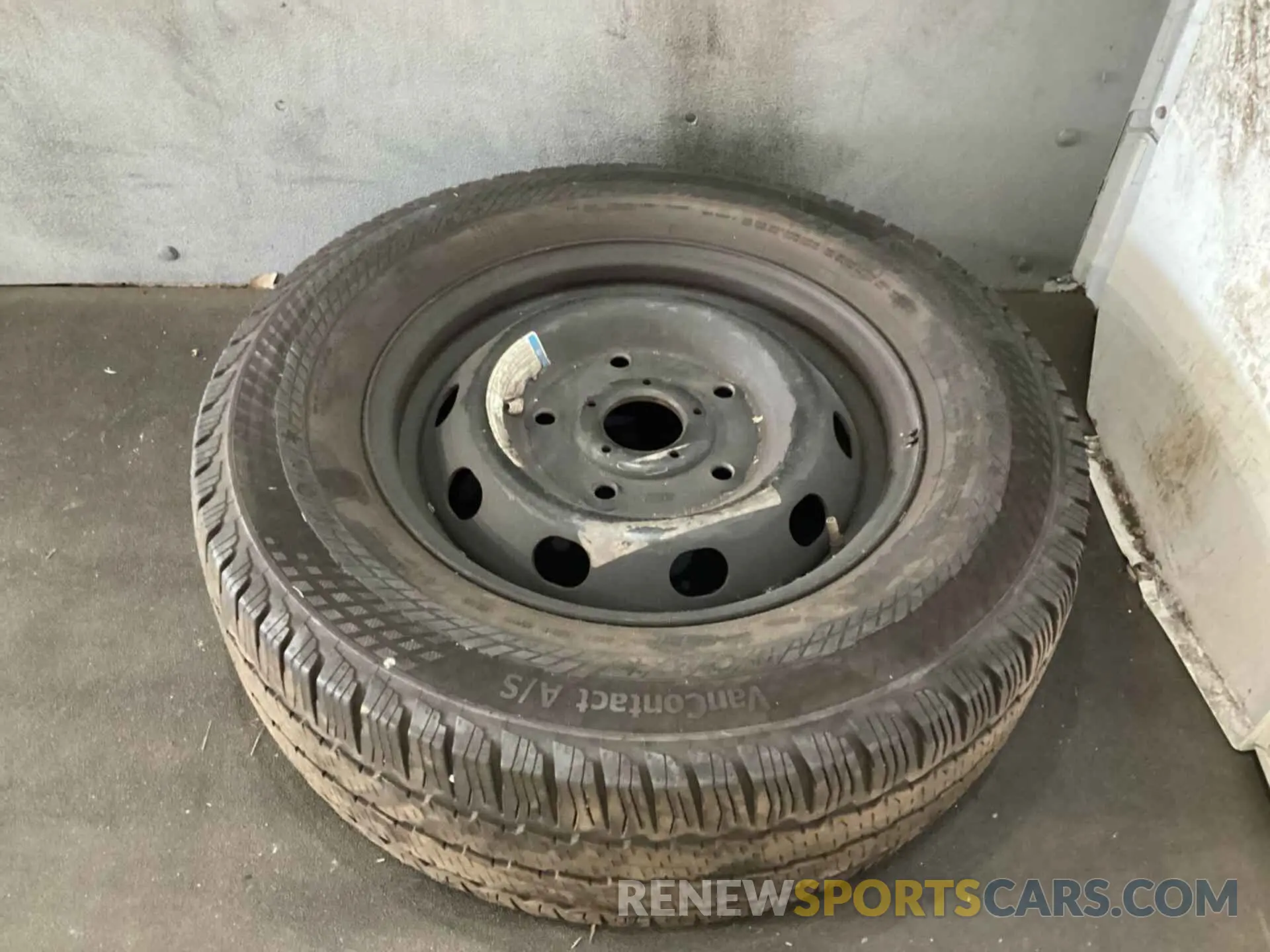 26 fotografías del automóvil dañado 1FTYR2CM6KKB41505 FORD TRANSIT 2019