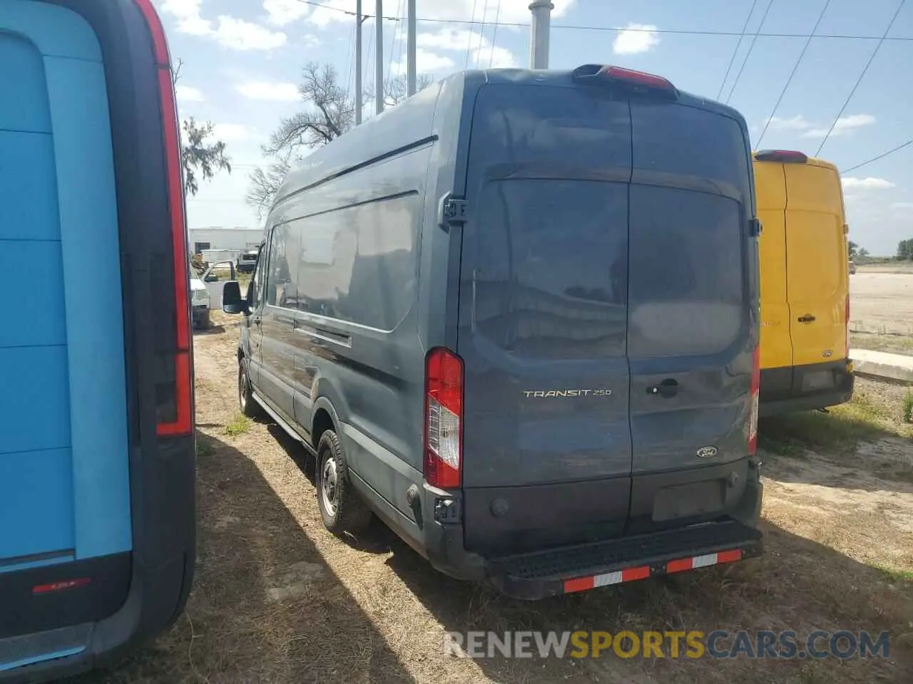 2 fotografías del automóvil dañado 1FTYR3XM2KKB17542 FORD TRANSIT 2019