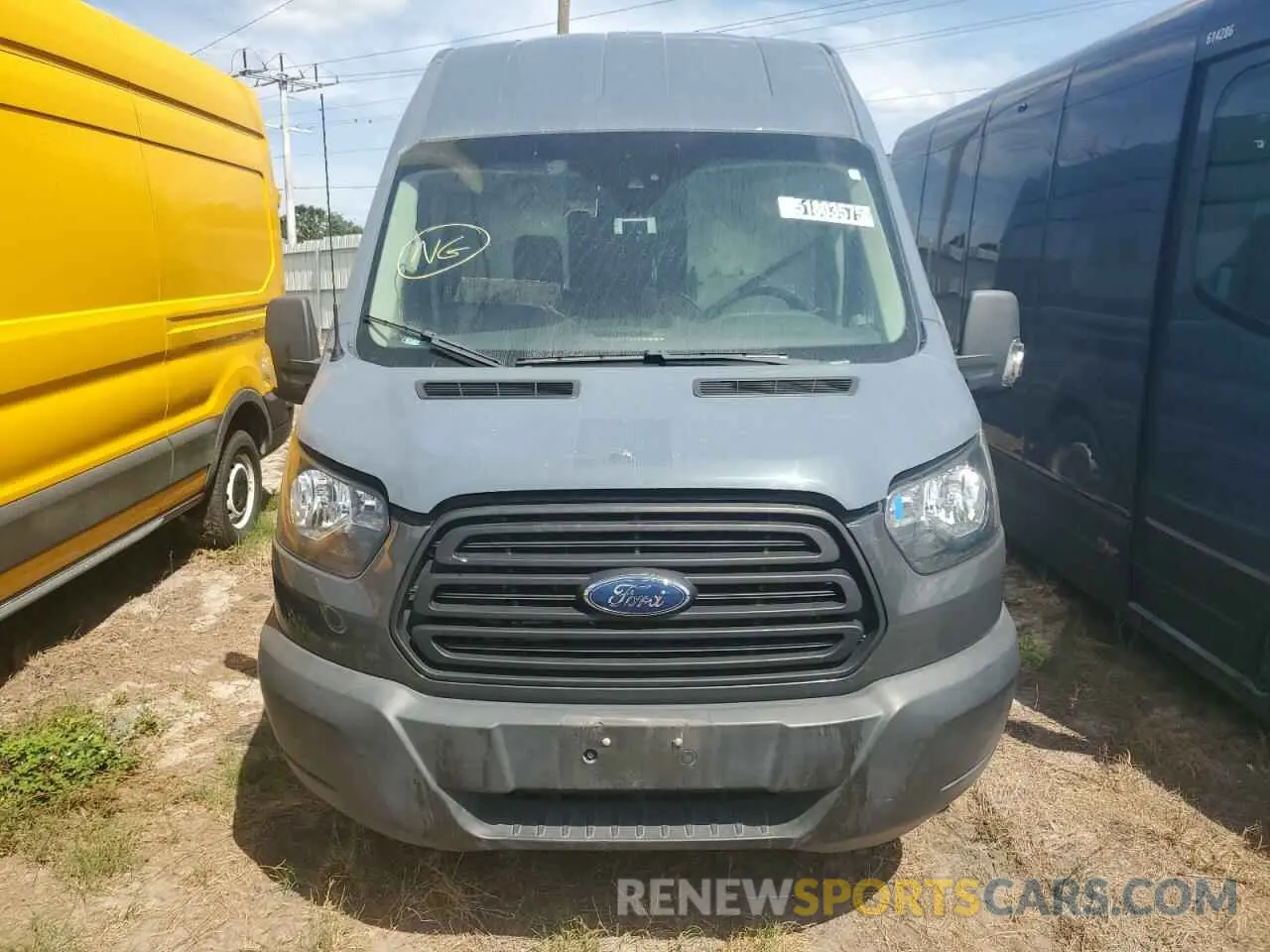 5 fotografías del automóvil dañado 1FTYR3XM2KKB17542 FORD TRANSIT 2019
