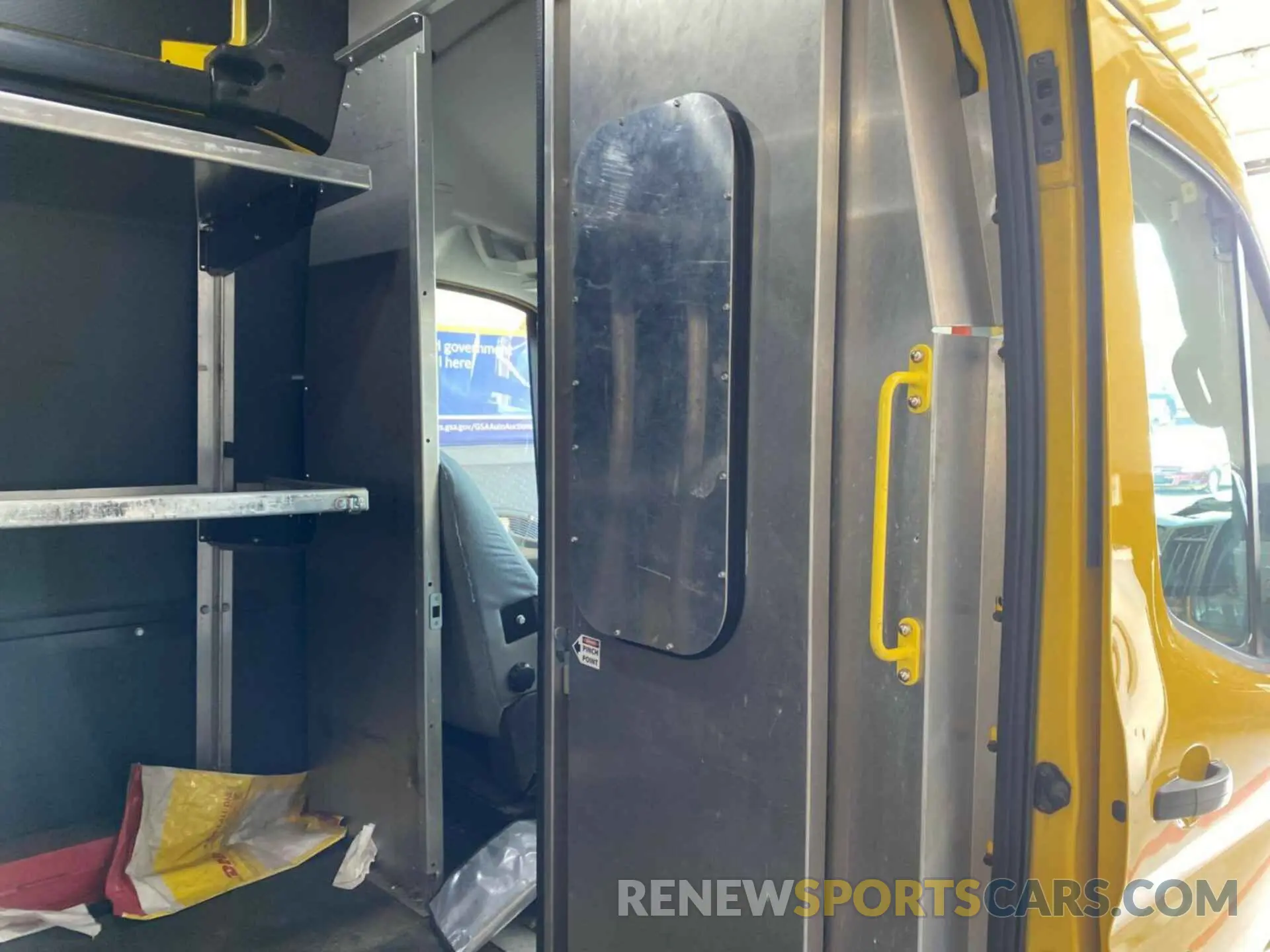 11 fotografías del automóvil dañado 1FTYR3XM5KKA24840 FORD TRANSIT 2019