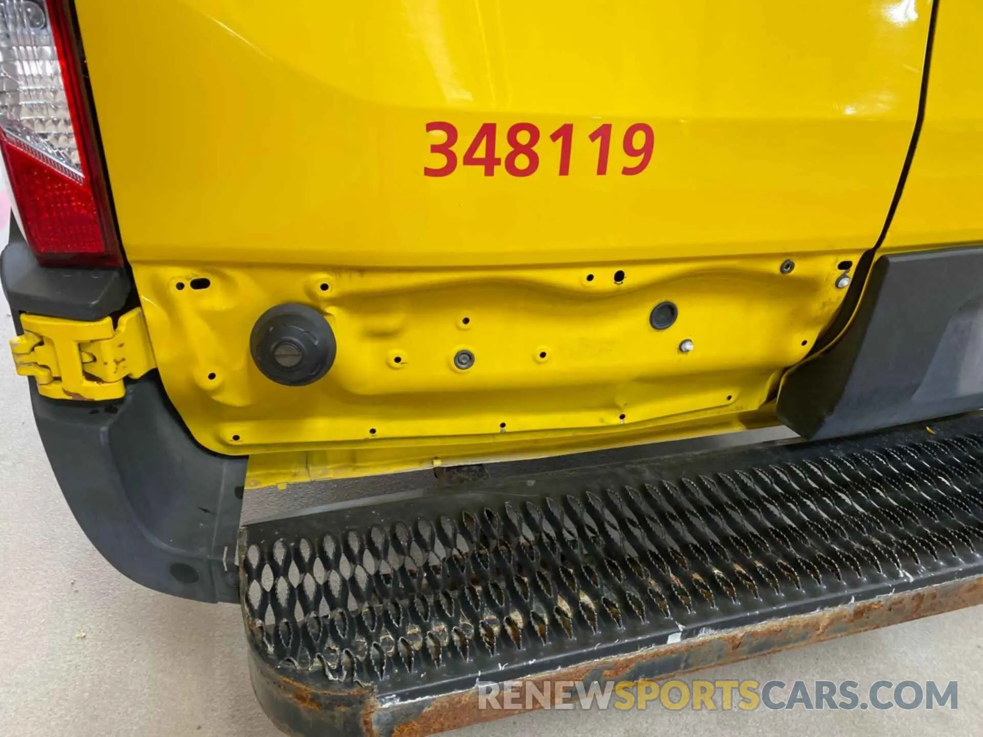 14 fotografías del automóvil dañado 1FTYR3XM5KKA24840 FORD TRANSIT 2019