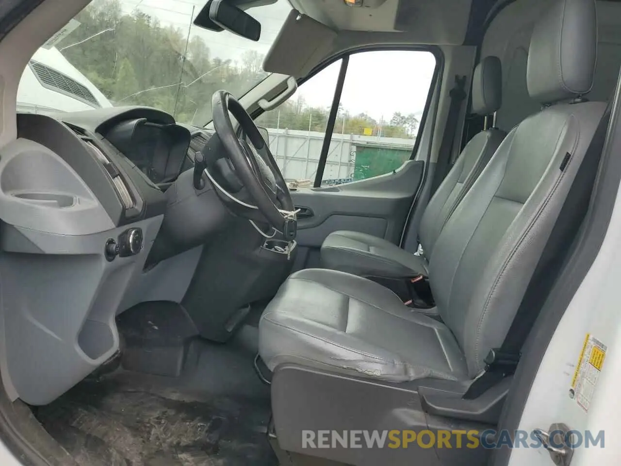 7 fotografías del automóvil dañado 1FTYR3XM8KKA60568 FORD TRANSIT 2019
