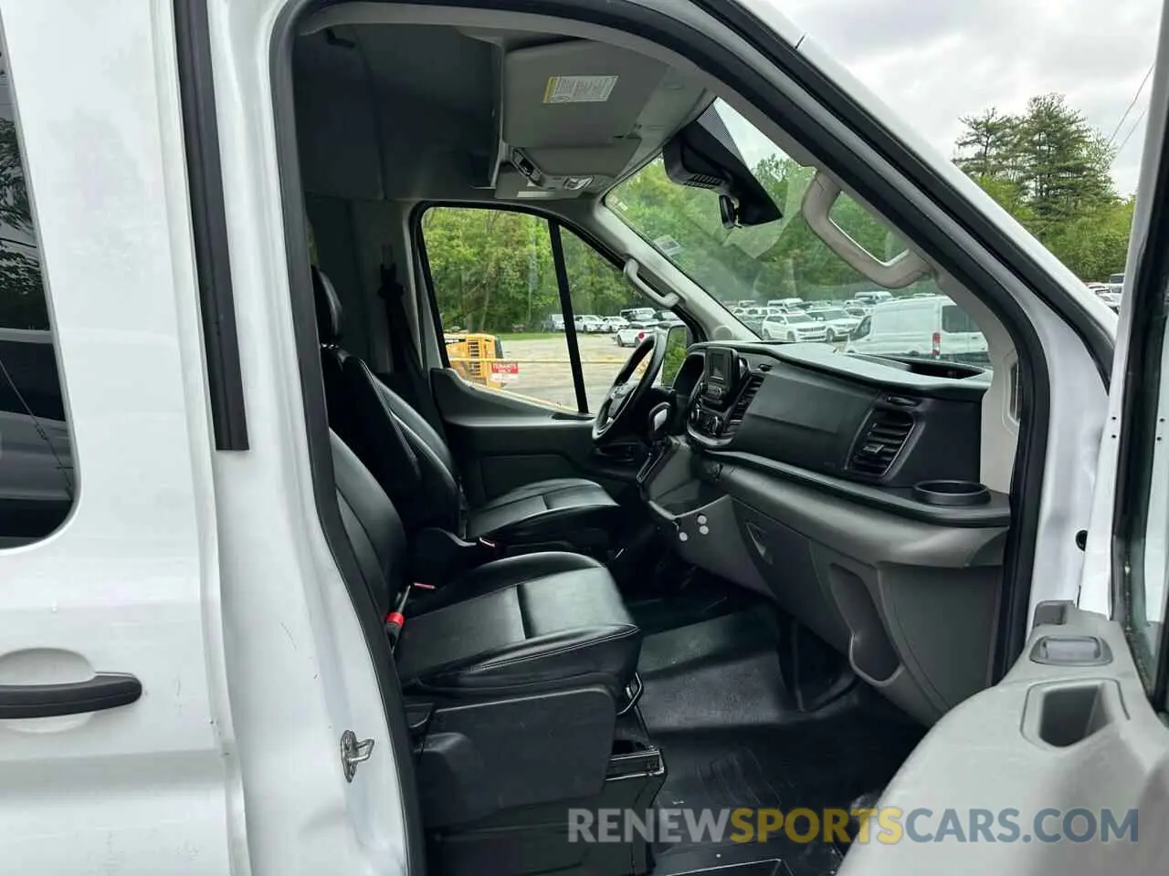 9 fotografías del automóvil dañado 1FBAX9C8XLKB11657 FORD TRANSIT 2020