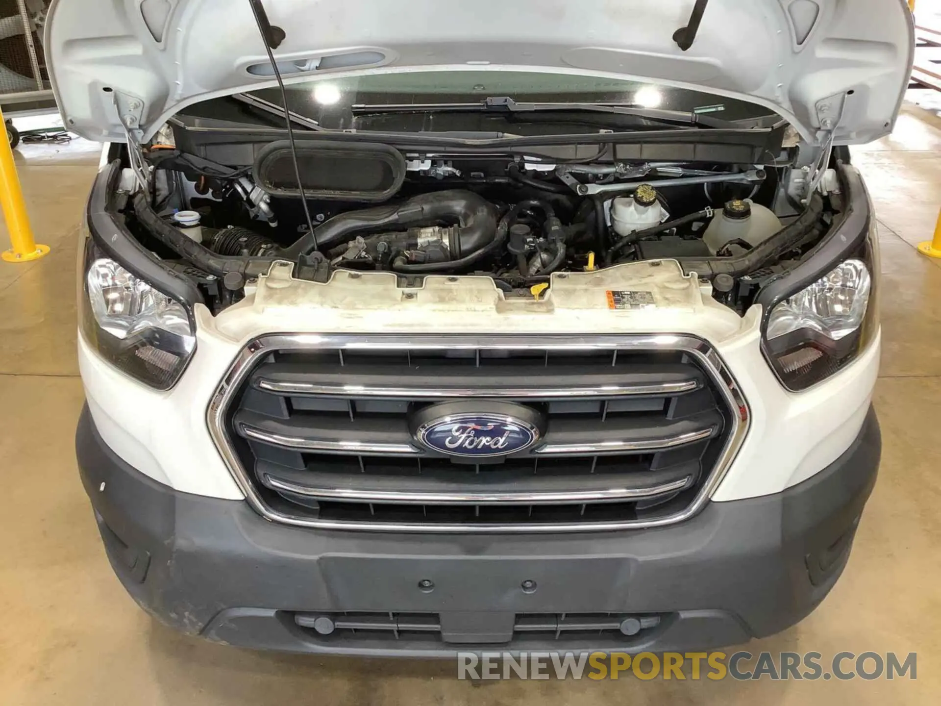2 fotografías del automóvil dañado 1FTBR1C86LKA35608 FORD TRANSIT 2020