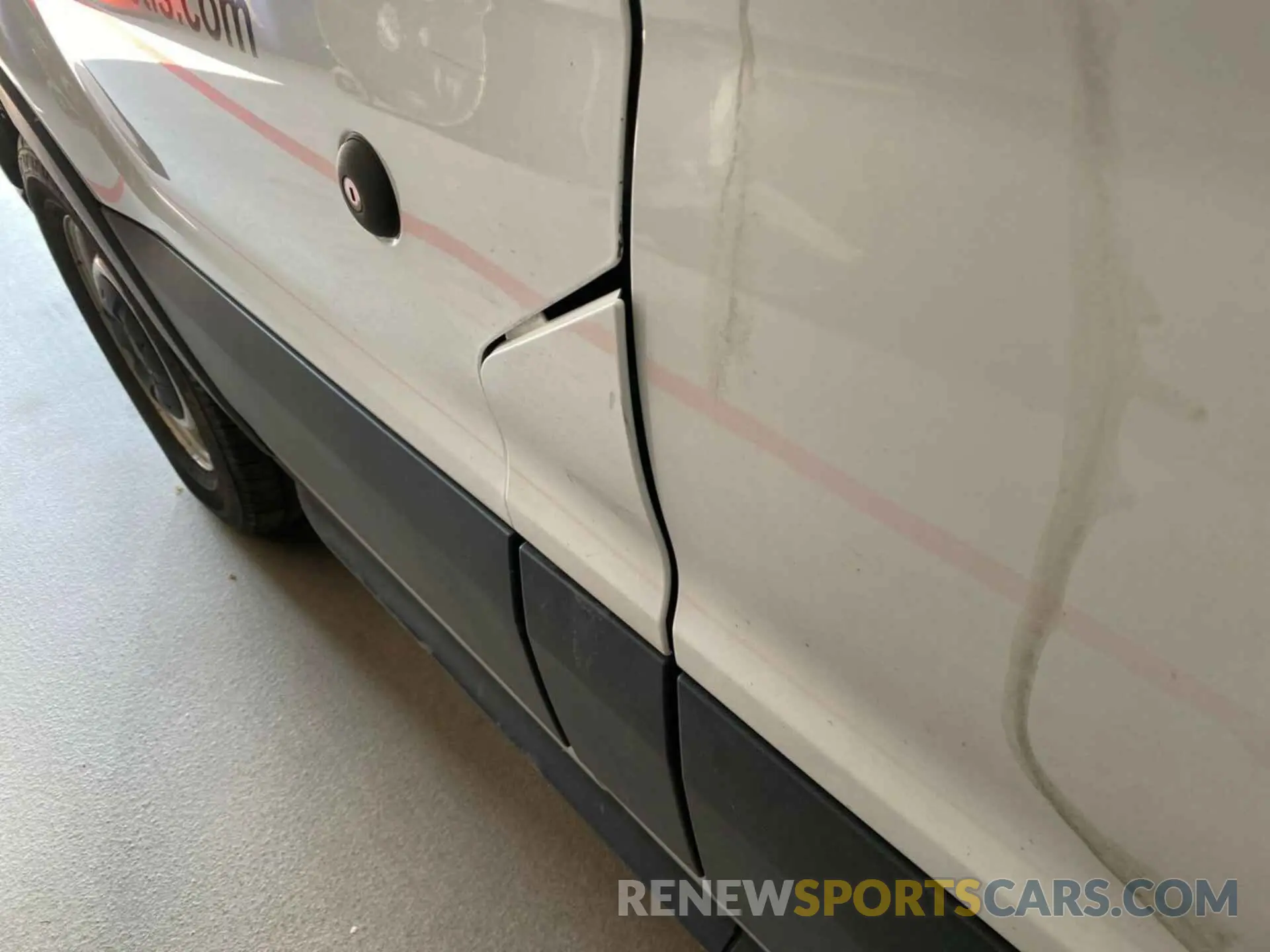 2 fotografías del automóvil dañado 1FTBR1Y88LKB08471 FORD TRANSIT 2020