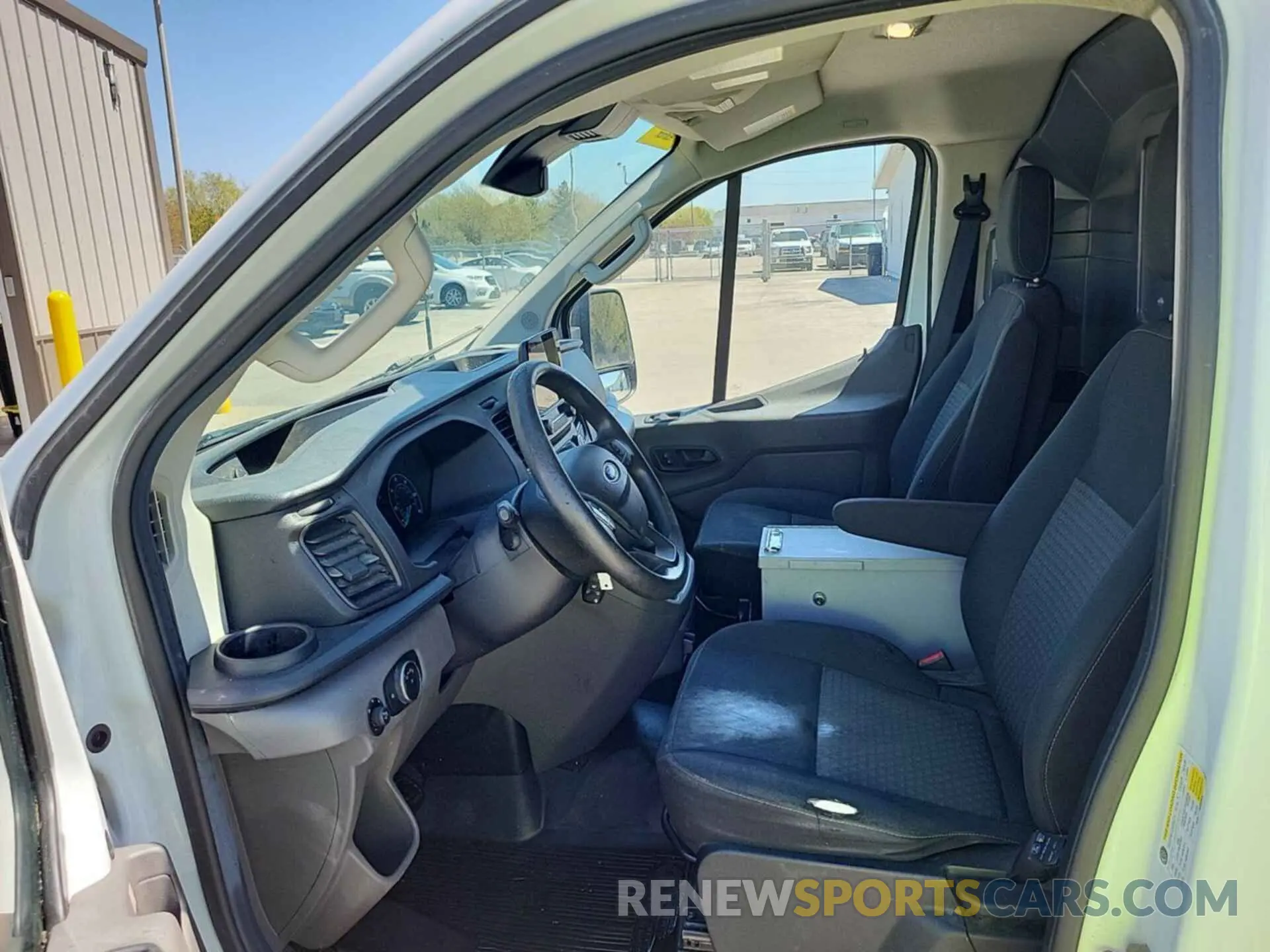 22 fotografías del automóvil dañado 1FTBR2YG6LKA35839 FORD TRANSIT 2020