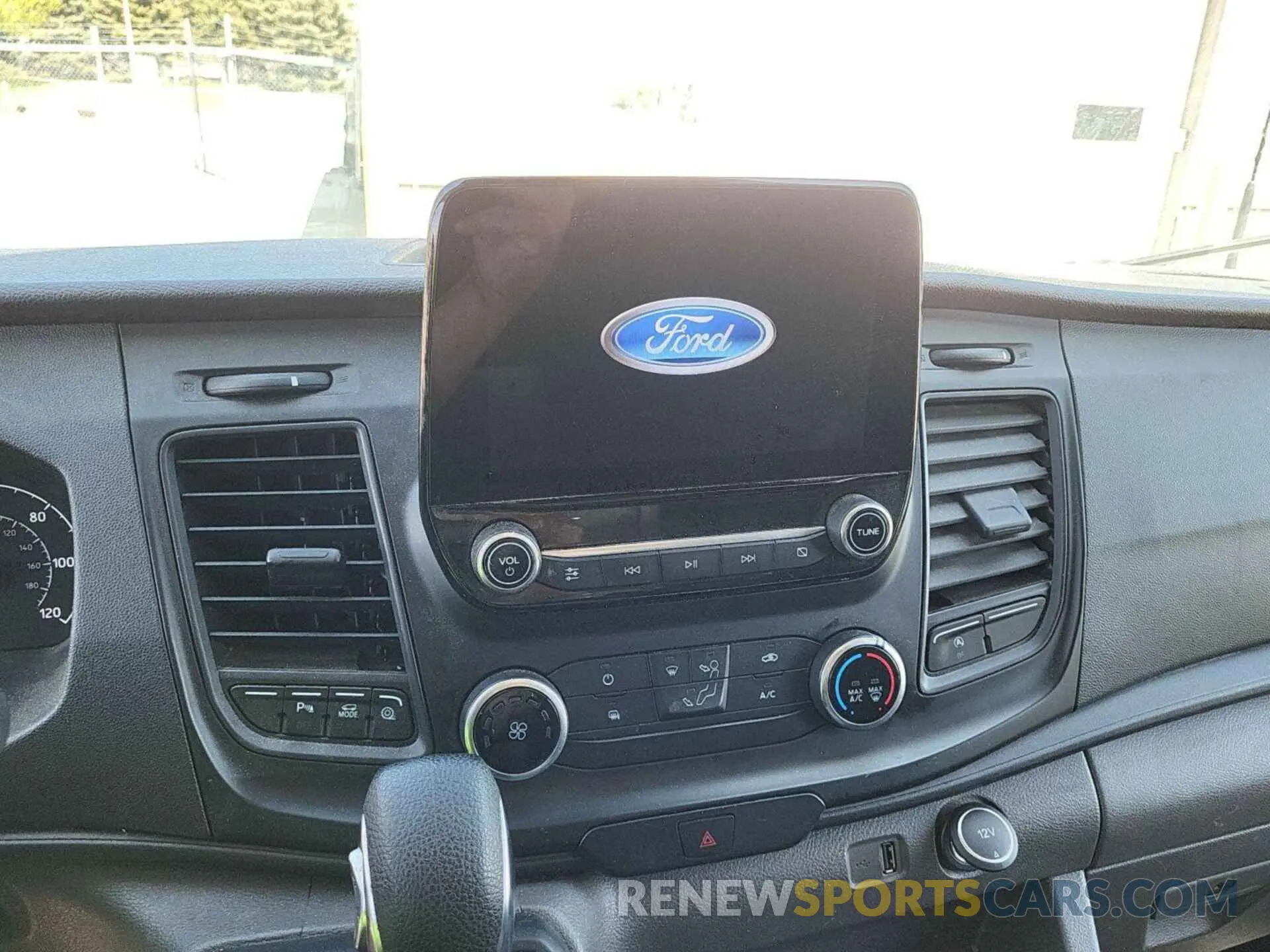 8 fotografías del automóvil dañado 1FTBR2YG6LKA35839 FORD TRANSIT 2020