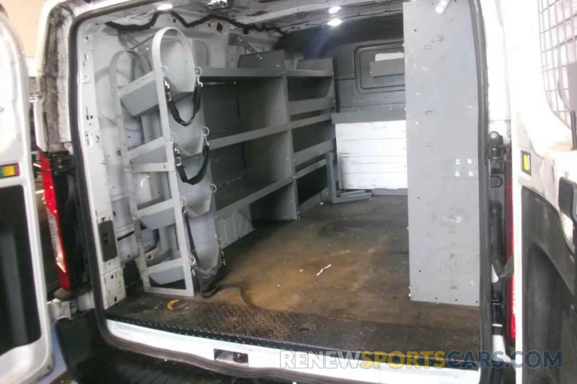 15 fotografías del automóvil dañado 1FTBR2YG9LKA26097 FORD TRANSIT 2020