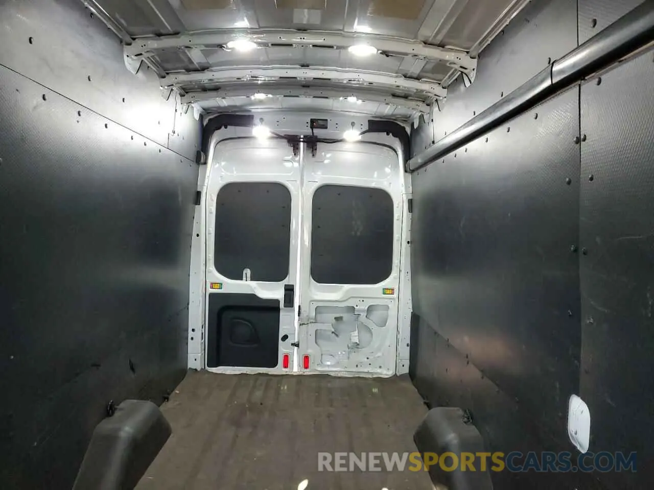 10 fotografías del automóvil dañado 1FTBW3X83LKA00782 FORD TRANSIT 2020