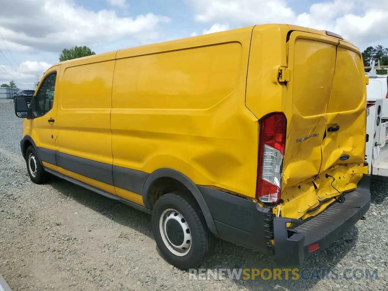 2 fotografías del automóvil dañado 1FTBR1Y89MKA47021 FORD TRANSIT 2021