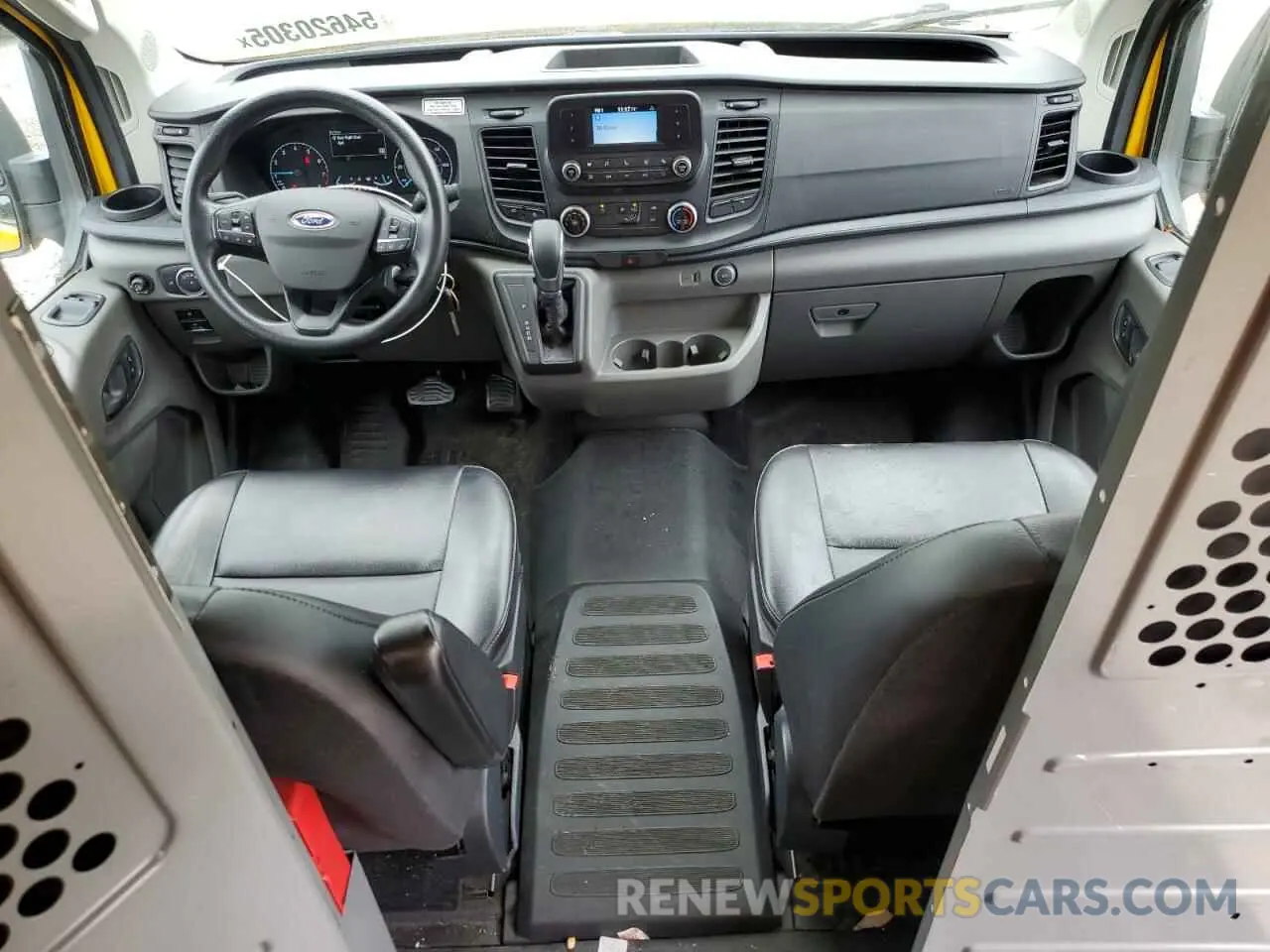 8 fotografías del automóvil dañado 1FTBR1Y89MKA47021 FORD TRANSIT 2021