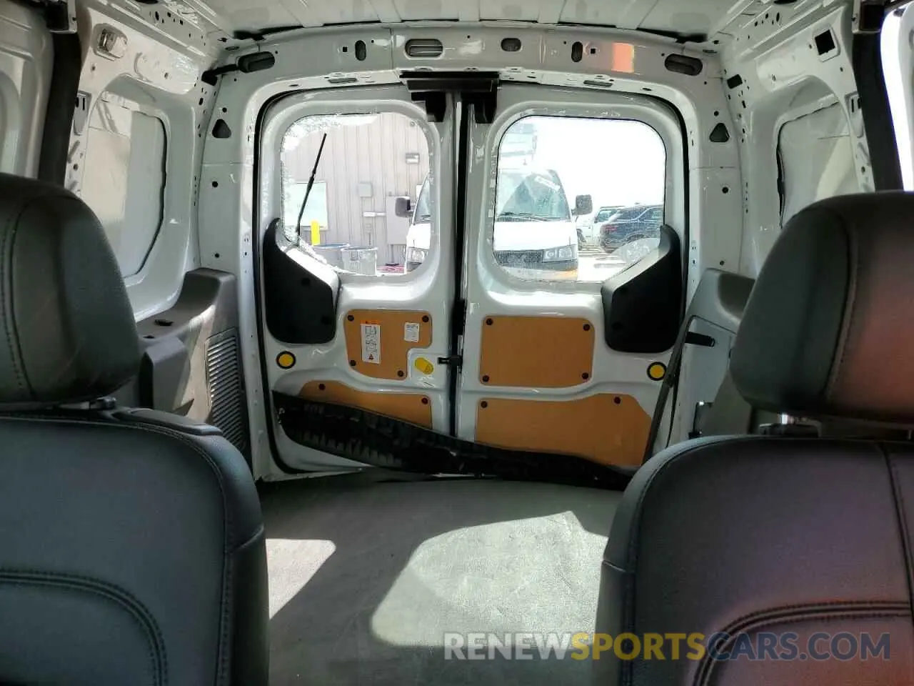 10 fotografías del automóvil dañado NM0LS6E23M1498065 FORD TRANSIT 2021
