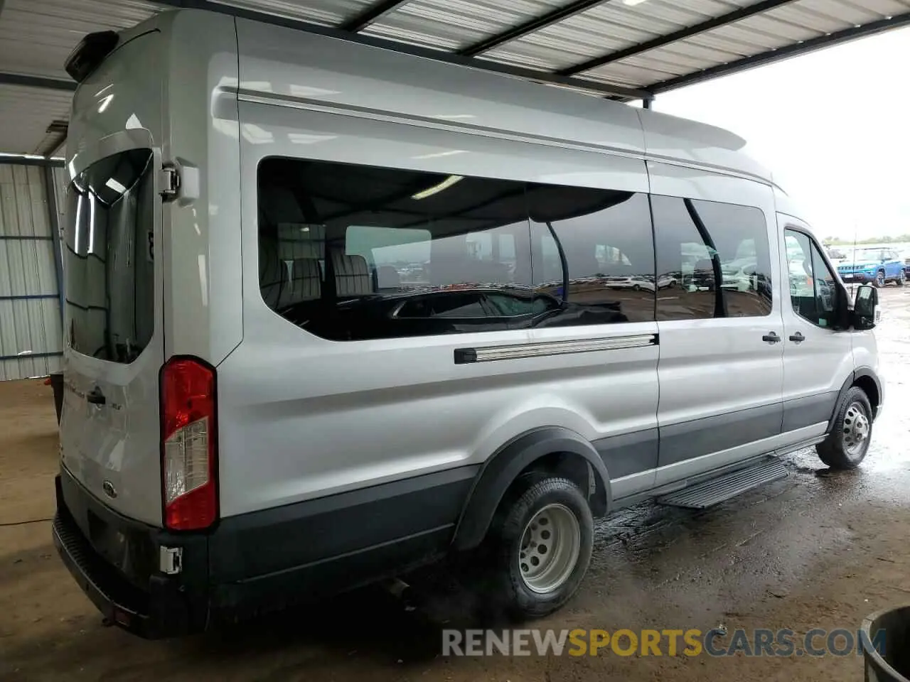 3 fotografías del automóvil dañado 1FBVU5XG7NKA64823 FORD TRANSIT 2022