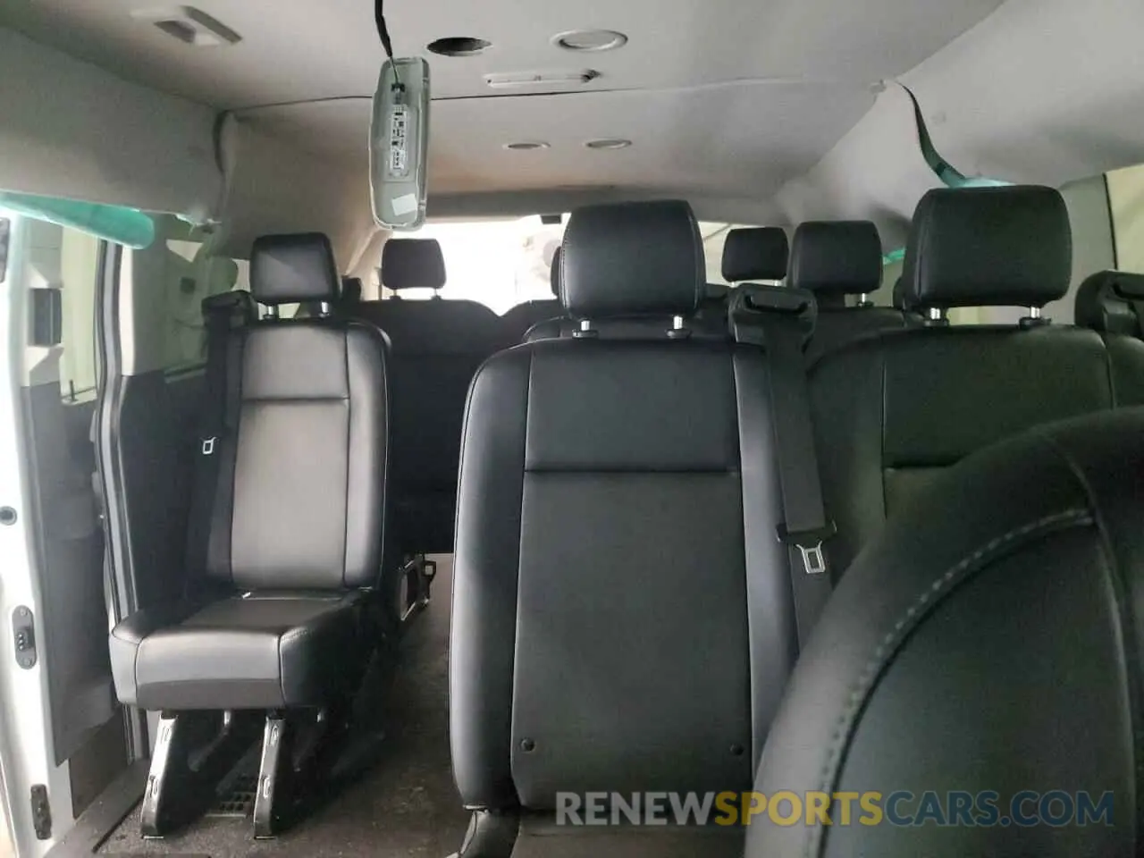 10 fotografías del automóvil dañado 1FMZK1Y81NKA47868 FORD TRANSIT 2022