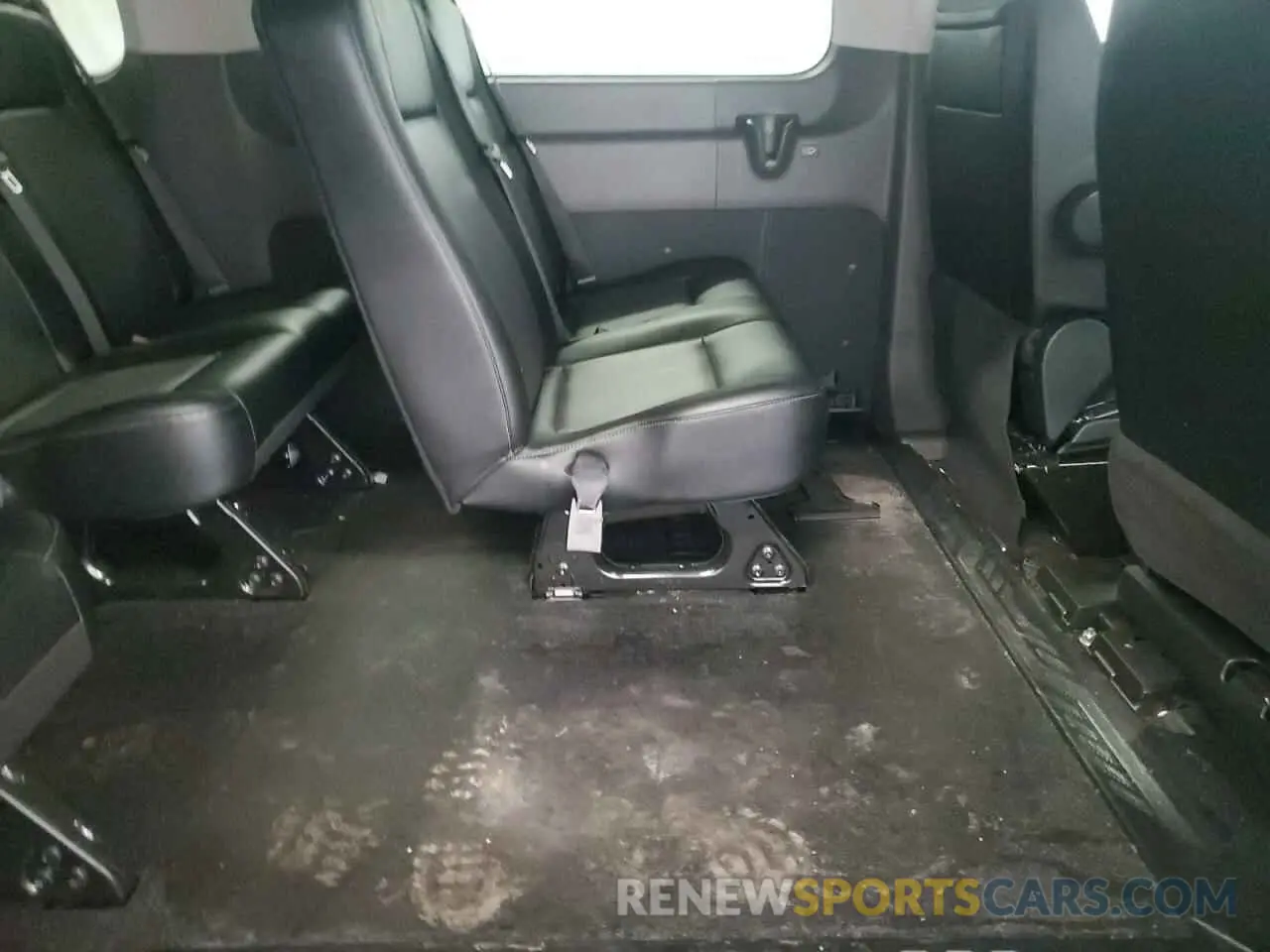 11 fotografías del automóvil dañado 1FMZK1Y81NKA47868 FORD TRANSIT 2022