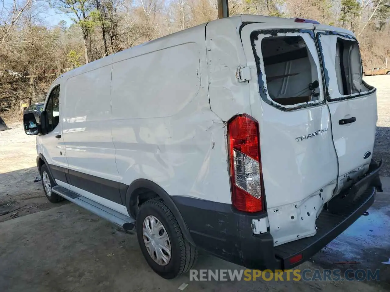 2 fotografías del automóvil dañado 1FTBR1Y86NKA24488 FORD TRANSIT 2022