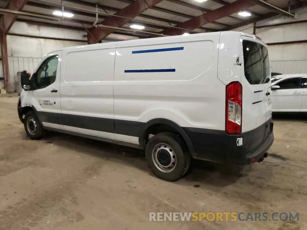 2 fotografías del automóvil dañado 1FTBR1Y88NKA86023 FORD TRANSIT 2022