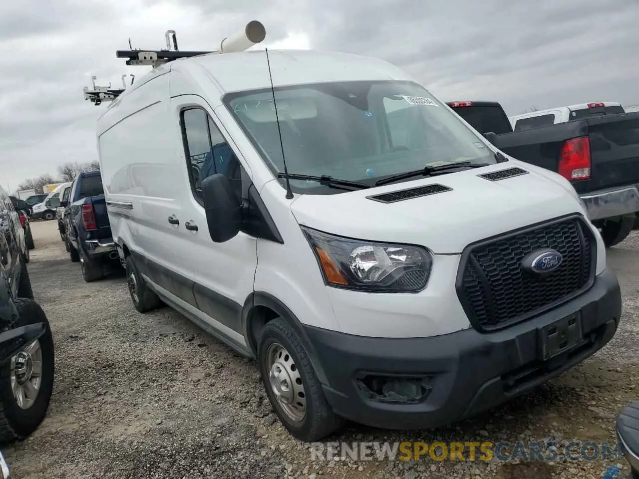 4 fotografías del automóvil dañado 1FTBR2C82NKA37686 FORD TRANSIT 2022
