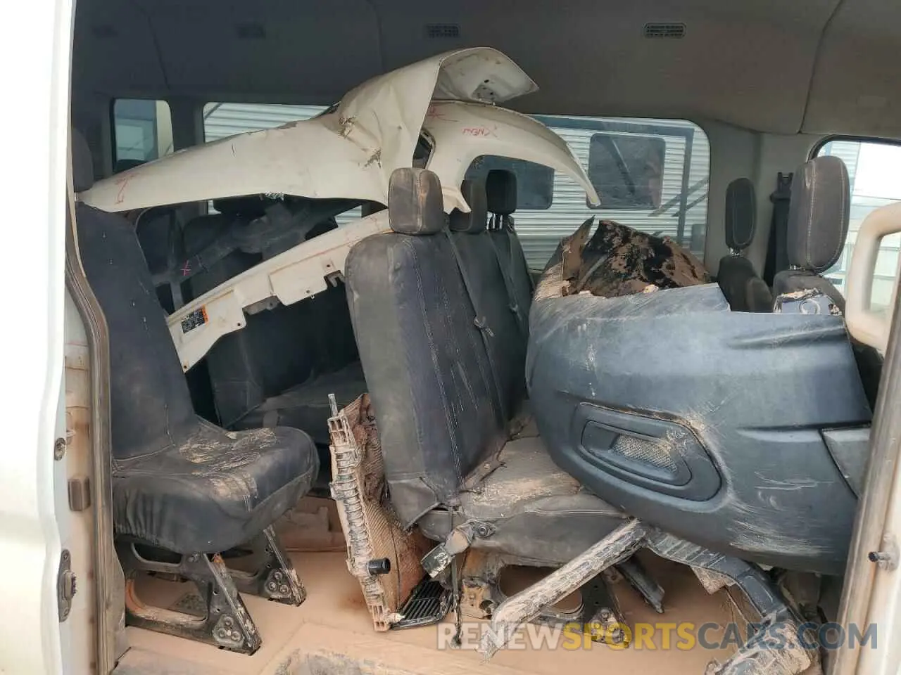 11 fotografías del automóvil dañado 1FBAX2C83PKB04126 FORD TRANSIT 2023