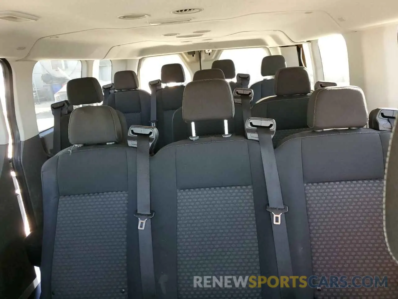 10 fotografías del automóvil dañado 1FBAX2Y84PKA07378 FORD TRANSIT 2023