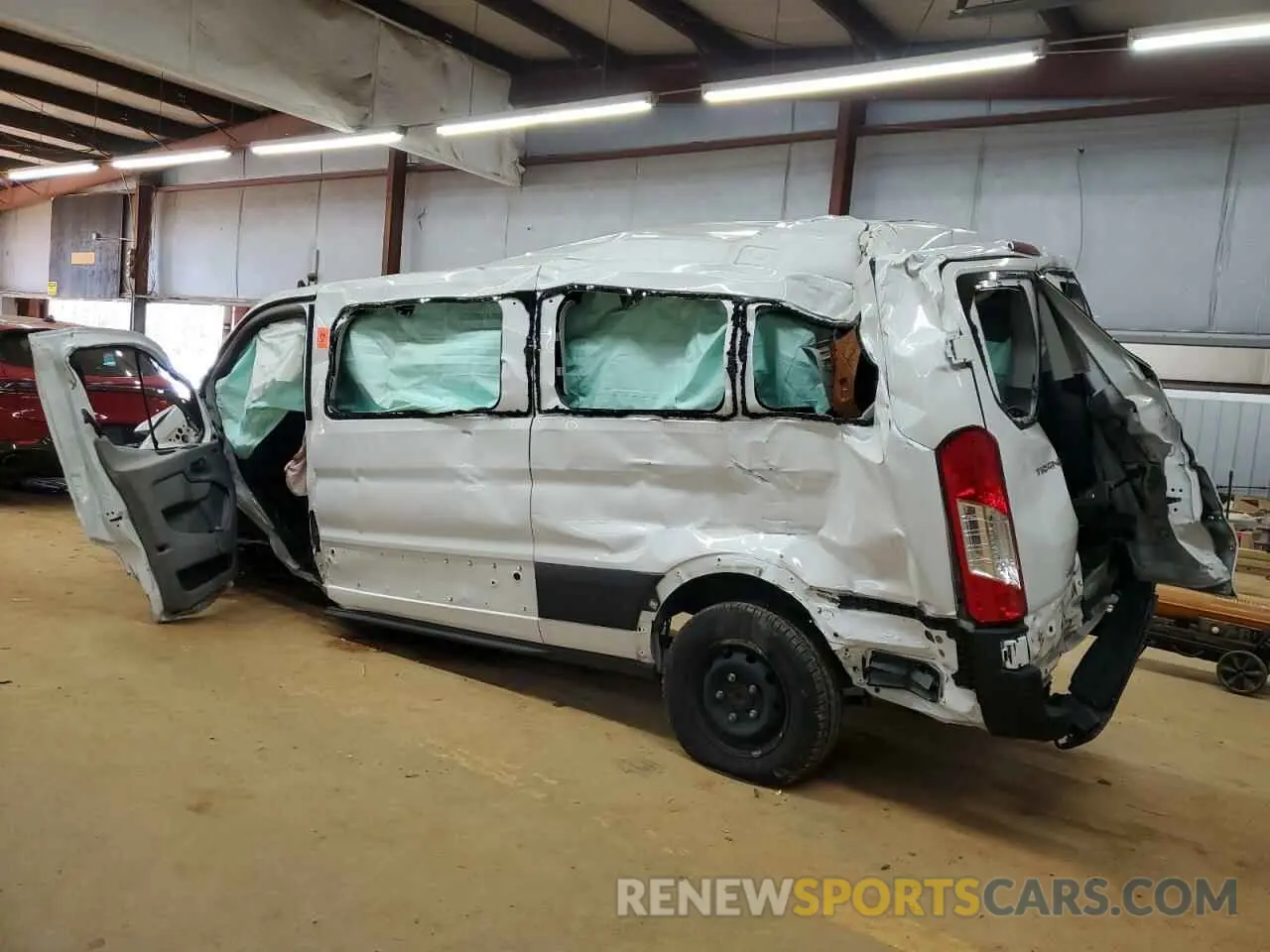 2 fotografías del automóvil dañado 1FBAX2YGXPKB08481 FORD TRANSIT 2023