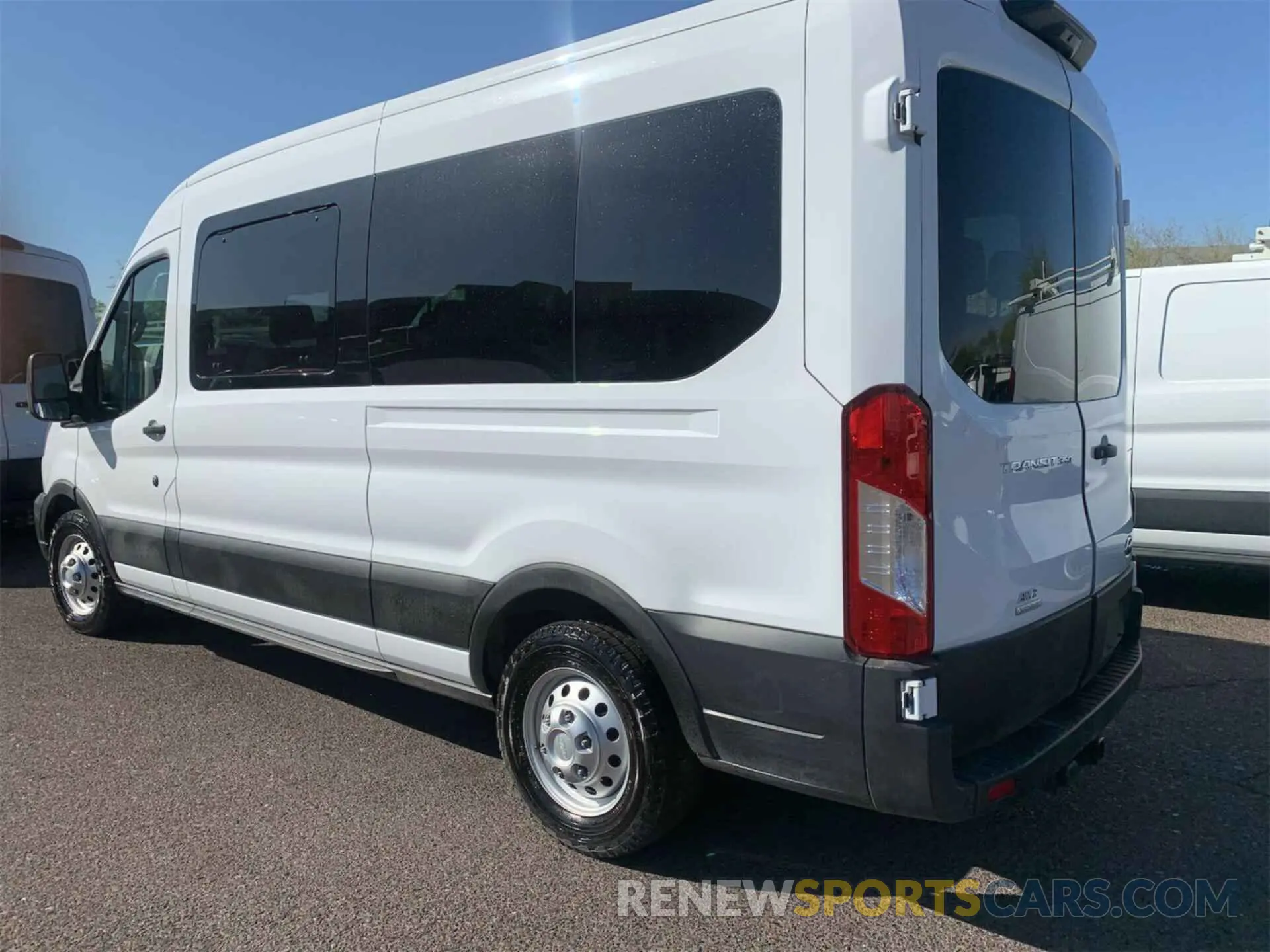 15 fotografías del automóvil dañado 1FBAX9CG5PKB62691 FORD TRANSIT 2023