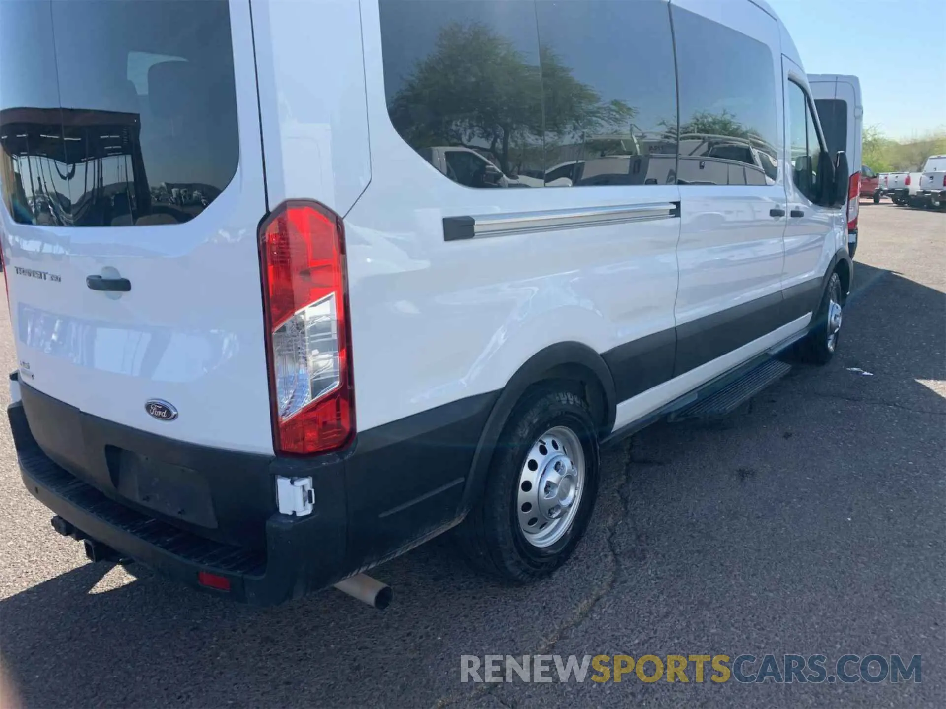 16 fotografías del automóvil dañado 1FBAX9CG5PKB62691 FORD TRANSIT 2023