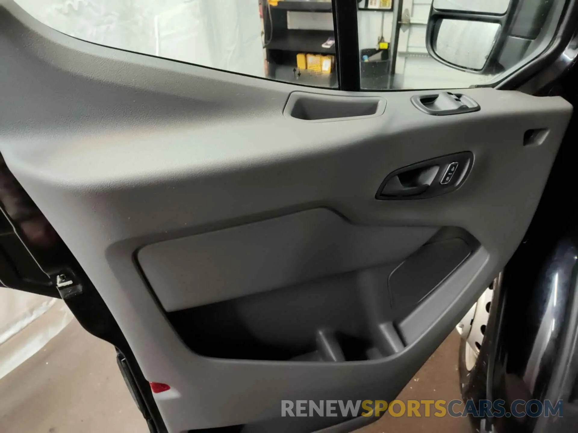 28 fotografías del automóvil dañado 1FBVU4X85PKA88723 FORD TRANSIT 2023