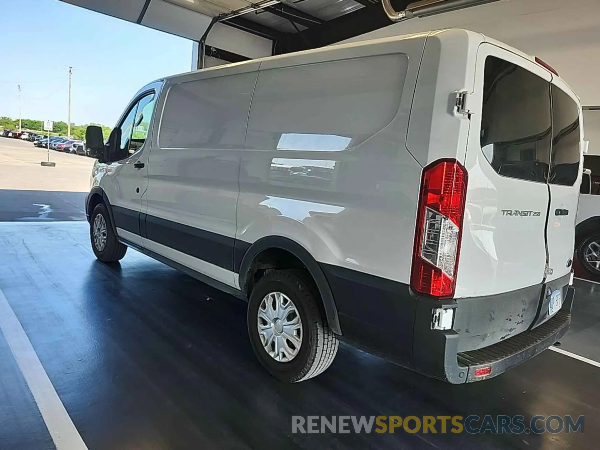 10 fotografías del automóvil dañado 1FTBR1Y81PKA72158 FORD TRANSIT 2023